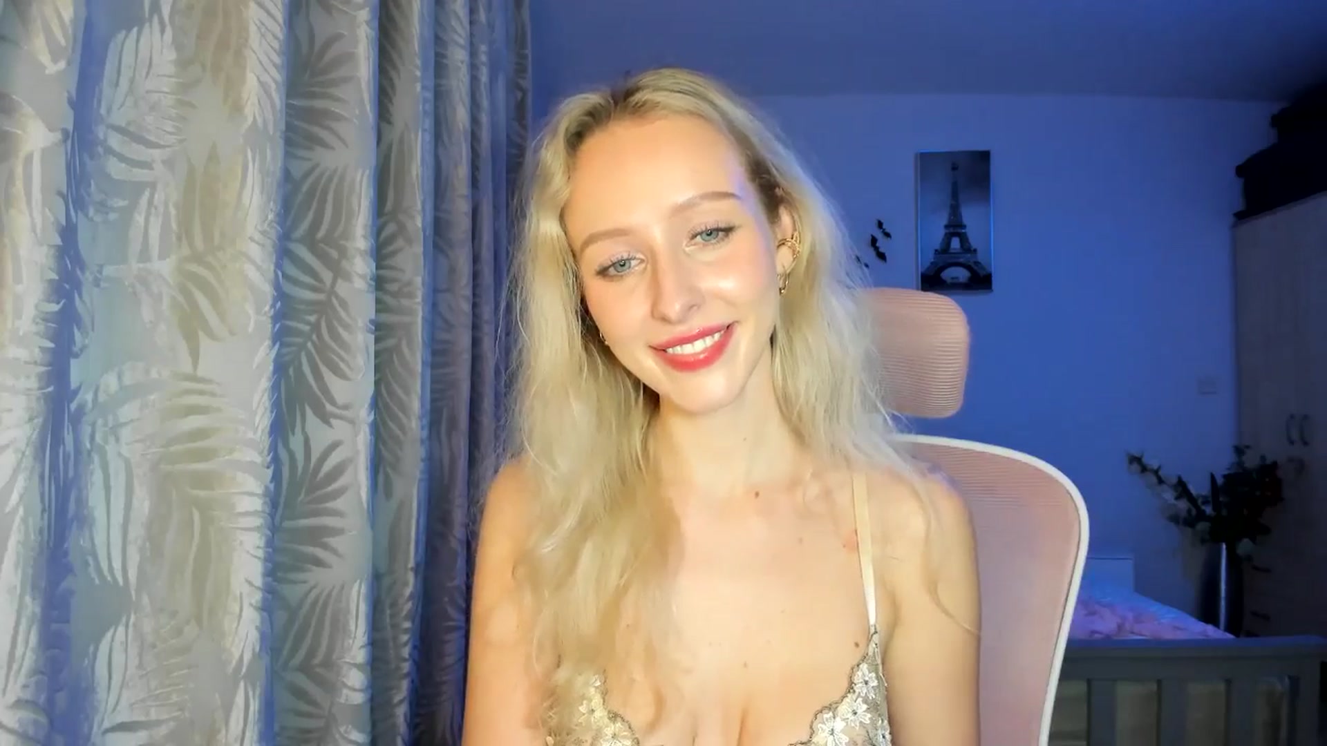 Gallery image thumbnail from Lamantina's myfreecams stream on, 01/22/2026, 02:42 image 8 of 20