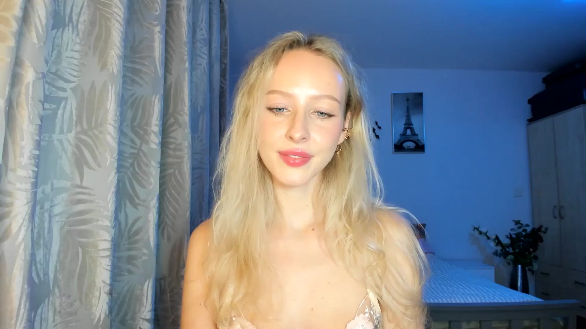 Gallery image thumbnail from Lamantina's myfreecams stream on, 01/26/2026, 01:42 image 1 of 20