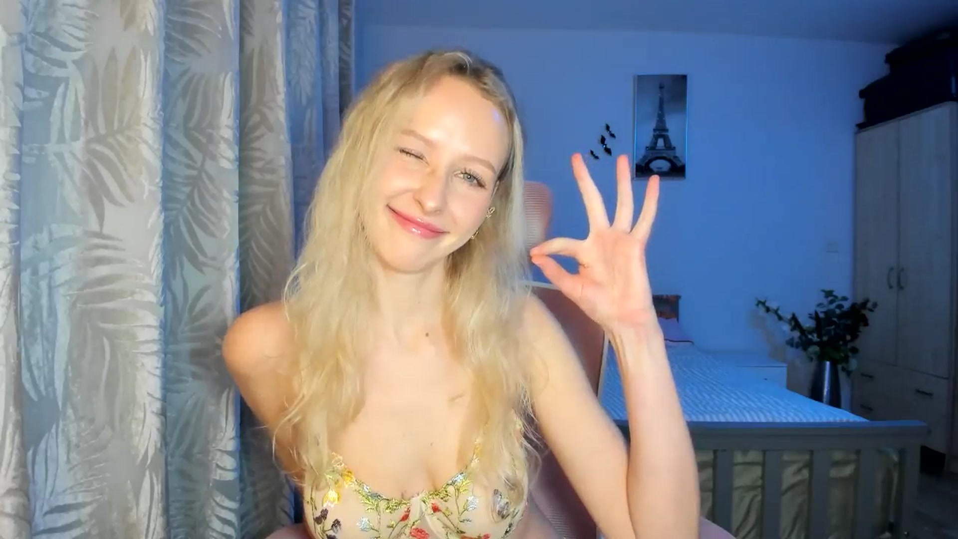 Gallery image thumbnail from Lamantina's myfreecams stream on, 01/26/2026, 01:42 image 17 of 20