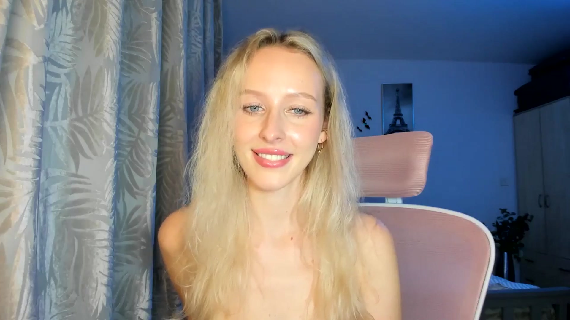 Gallery image thumbnail from Lamantina's myfreecams stream on, 01/26/2026, 05:20 image 19 of 20