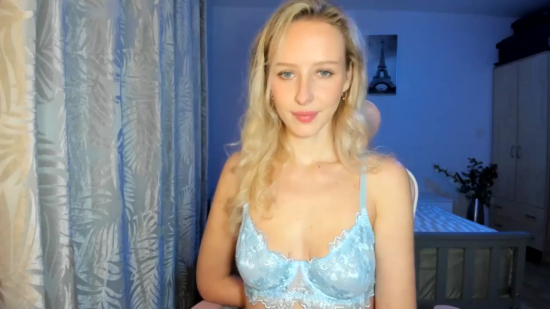Gallery image thumbnail from Lamantina's myfreecams stream on, 01/29/2026, 24:40 image 2 of 20