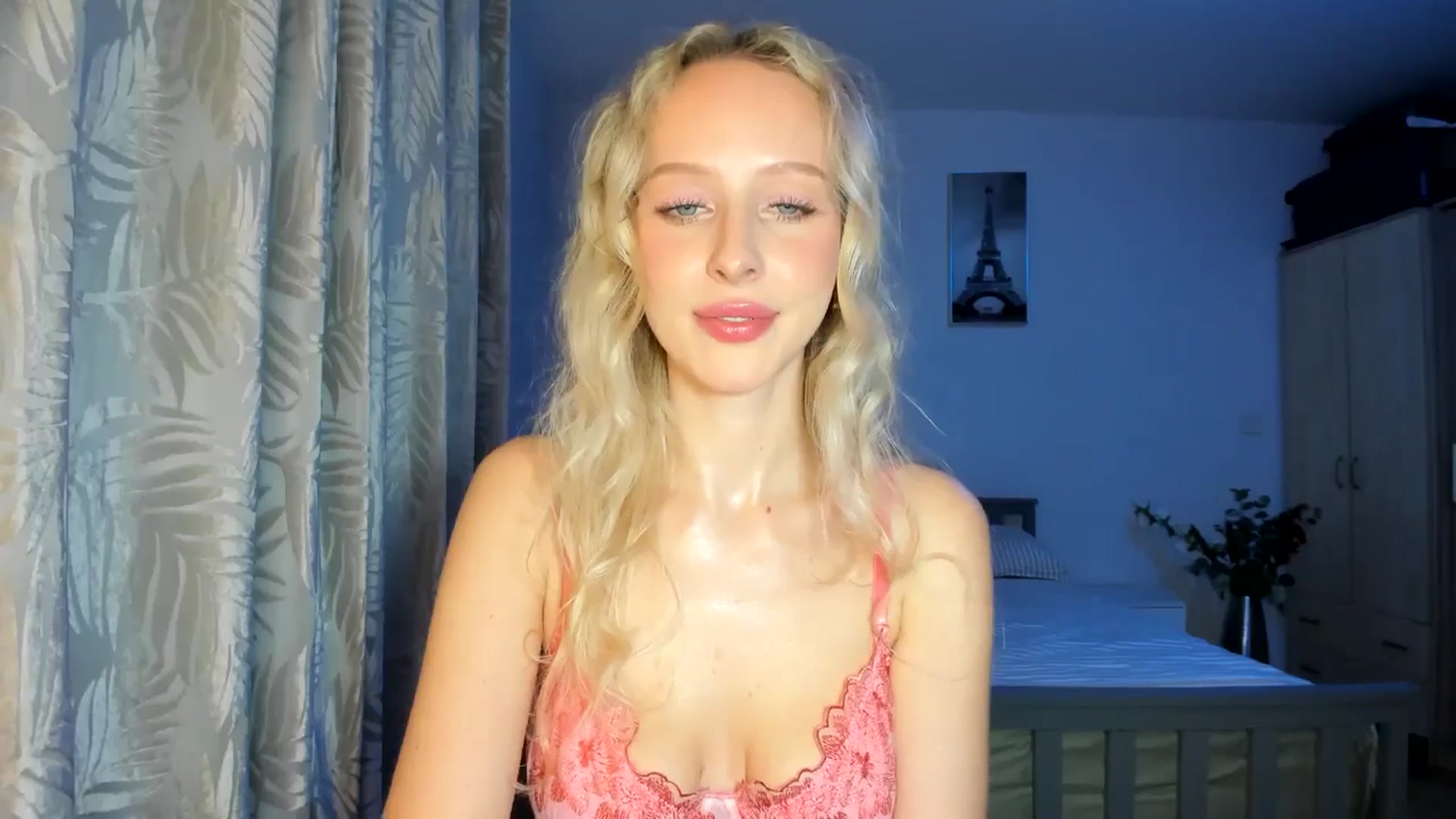 Gallery image thumbnail from Lamantina's myfreecams stream on, 02/04/2026, 22:32 image 13 of 20