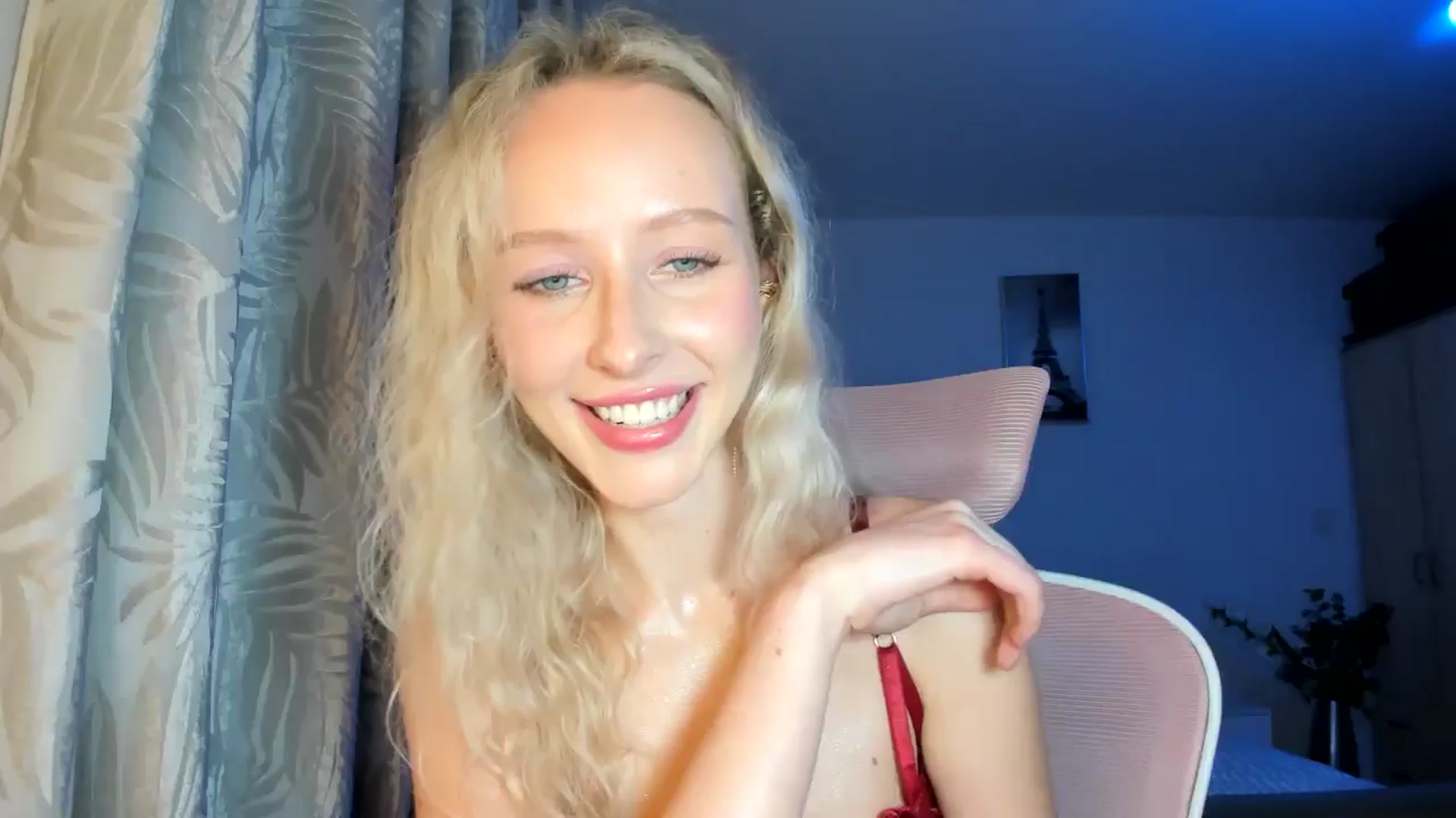 Gallery image thumbnail from Lamantina's myfreecams stream on, 02/07/2026, 22:50 image 8 of 20