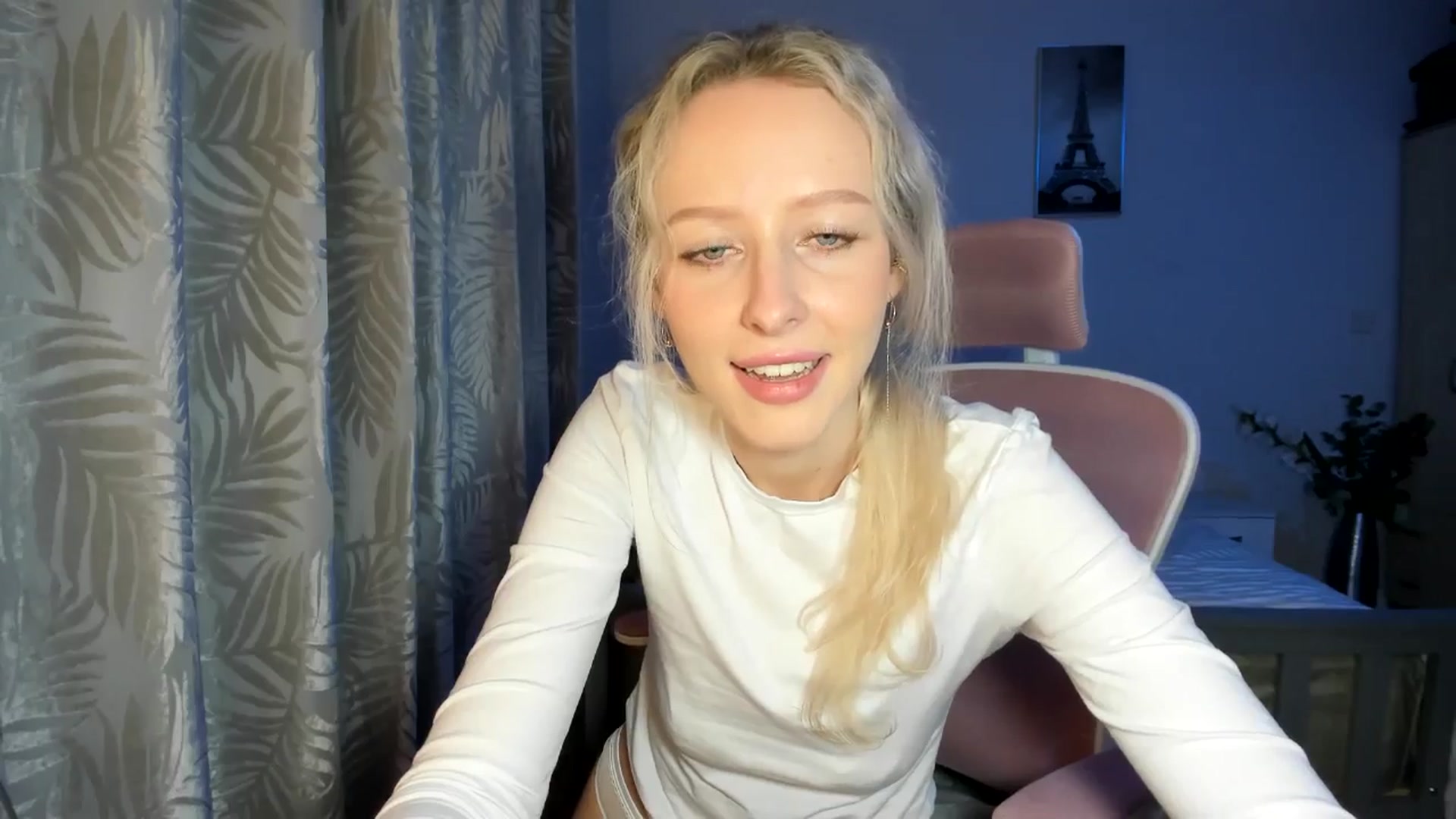 Gallery image thumbnail from Lamantina's myfreecams stream on, 02/13/2026, 04:58 image 6 of 20