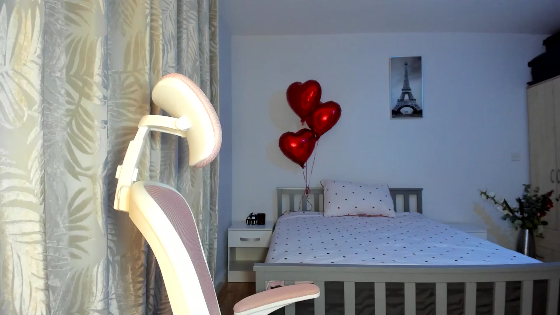 Gallery image thumbnail from Lamantina's myfreecams stream on, 02/15/2026, 01:56 image 6 of 20