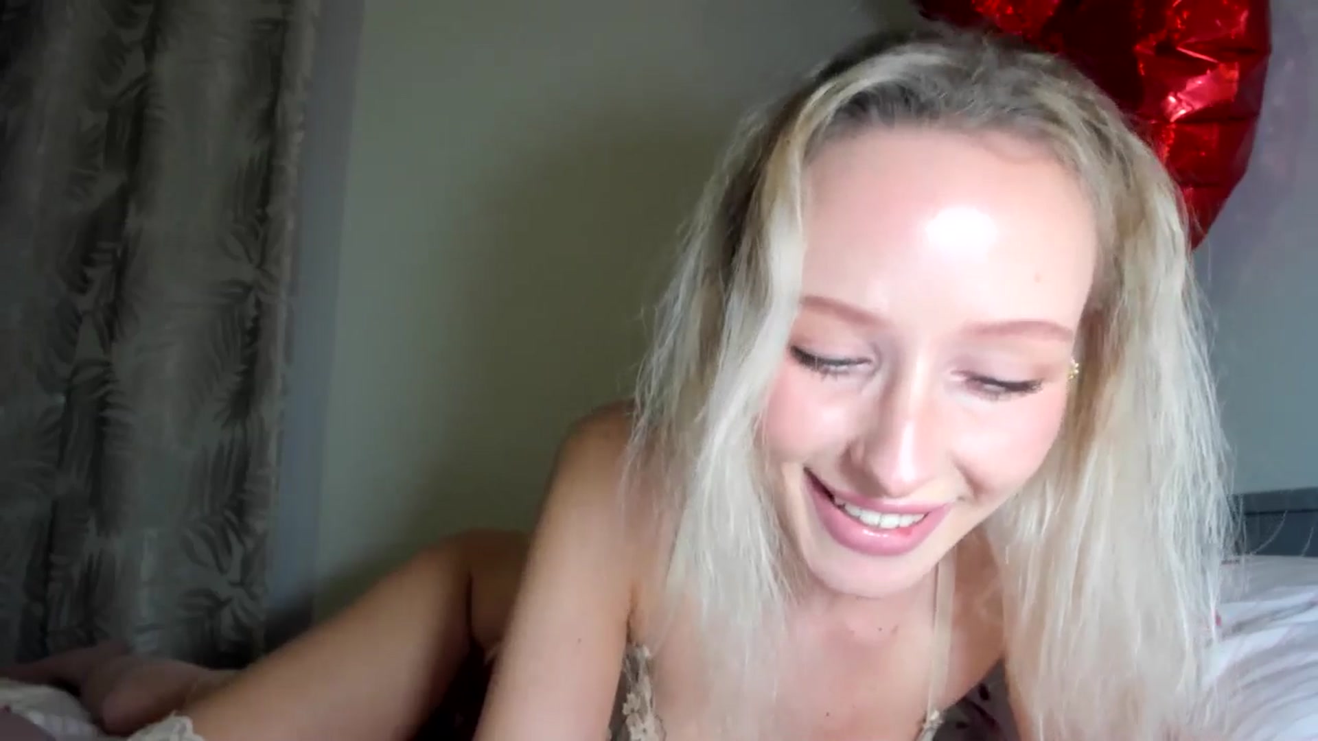 Gallery image thumbnail from Lamantina's myfreecams stream on, 02/19/2026, 04:05 image 12 of 20