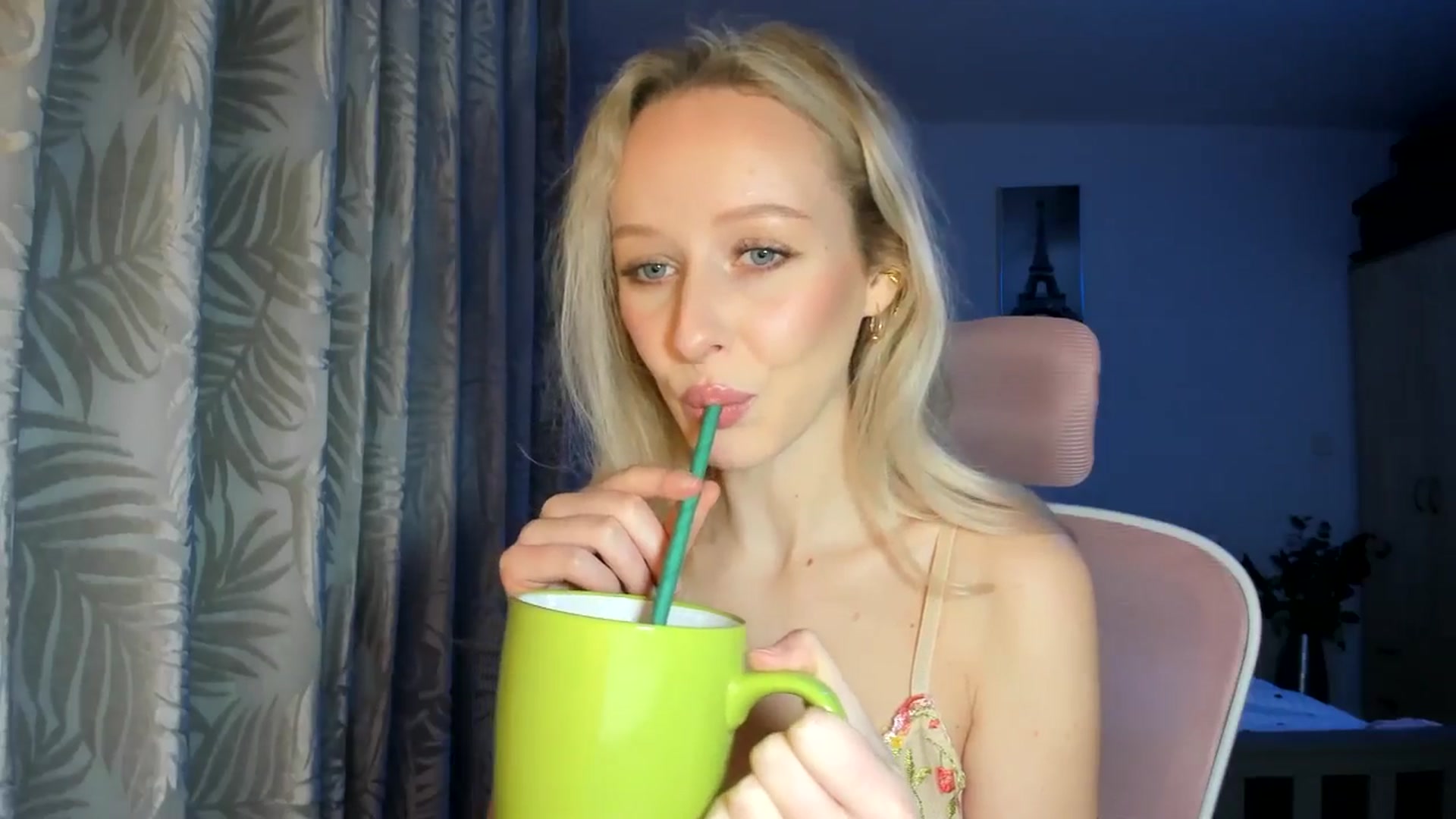 Gallery image thumbnail from Lamantina's myfreecams stream on, 02/24/2026, 23:07 image 5 of 20