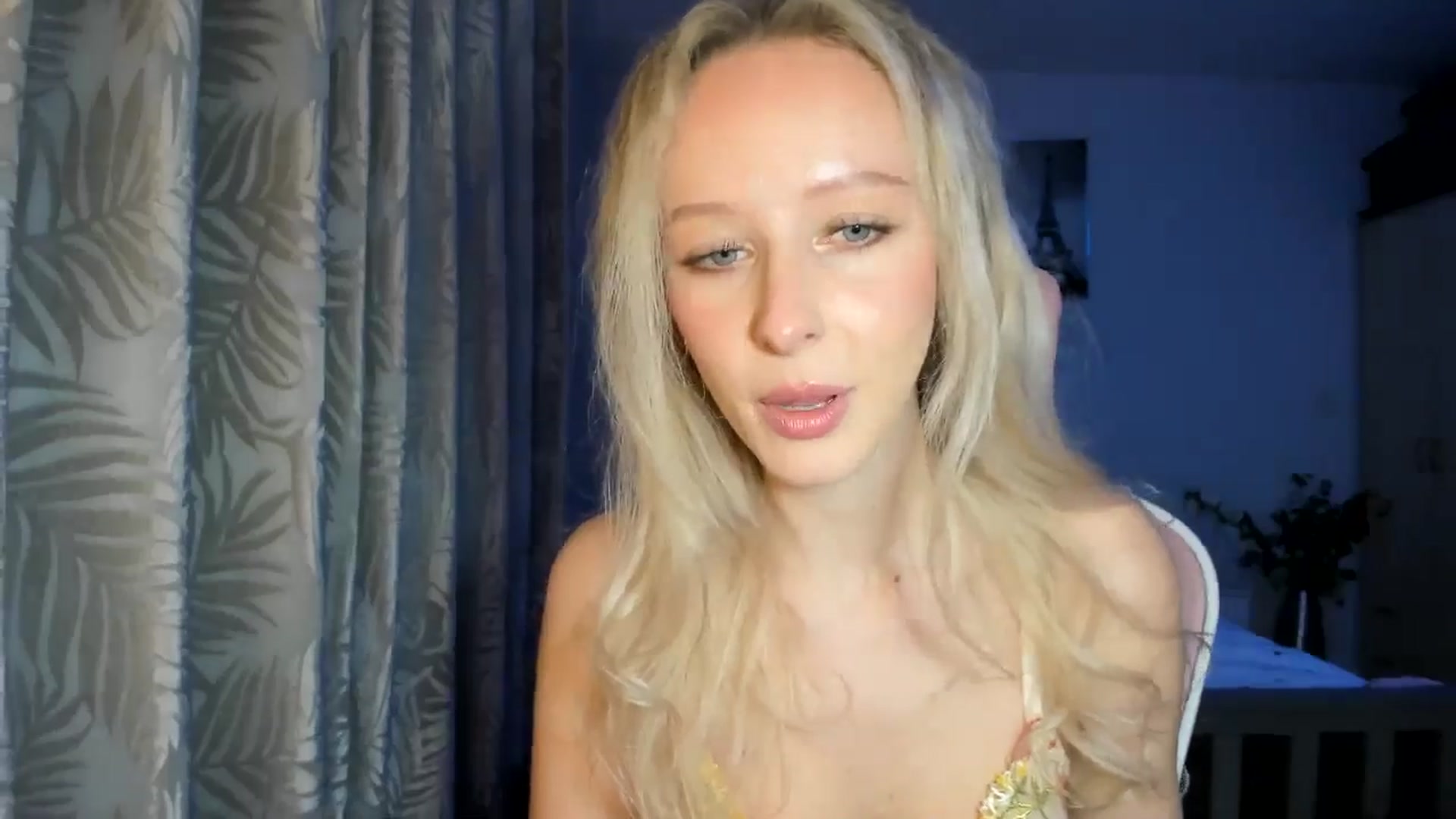 Gallery image thumbnail from Lamantina's myfreecams stream on, 02/24/2026, 23:07 image 17 of 20