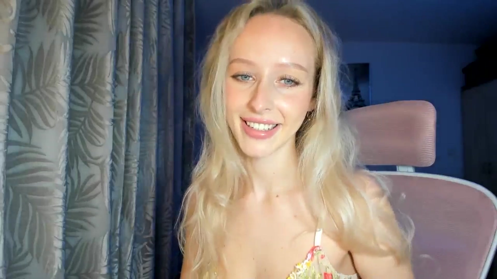 Gallery image thumbnail from Lamantina's myfreecams stream on, 02/24/2026, 23:07 image 11 of 20