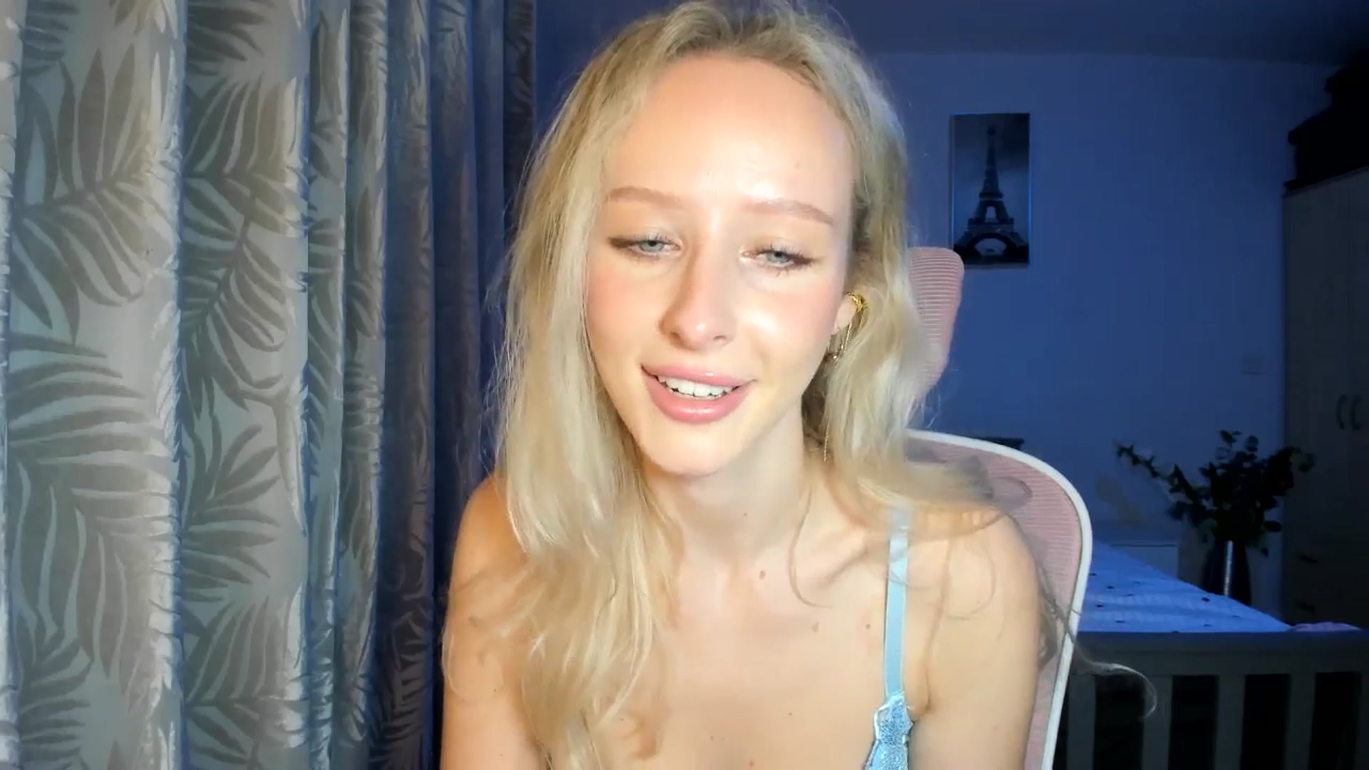 Gallery image thumbnail from Lamantina's myfreecams stream on, 02/25/2026, 24:13 image 9 of 20