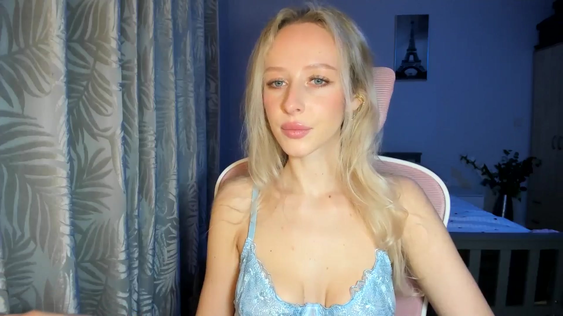 Gallery image thumbnail from Lamantina's myfreecams stream on, 02/25/2026, 24:13 image 5 of 20