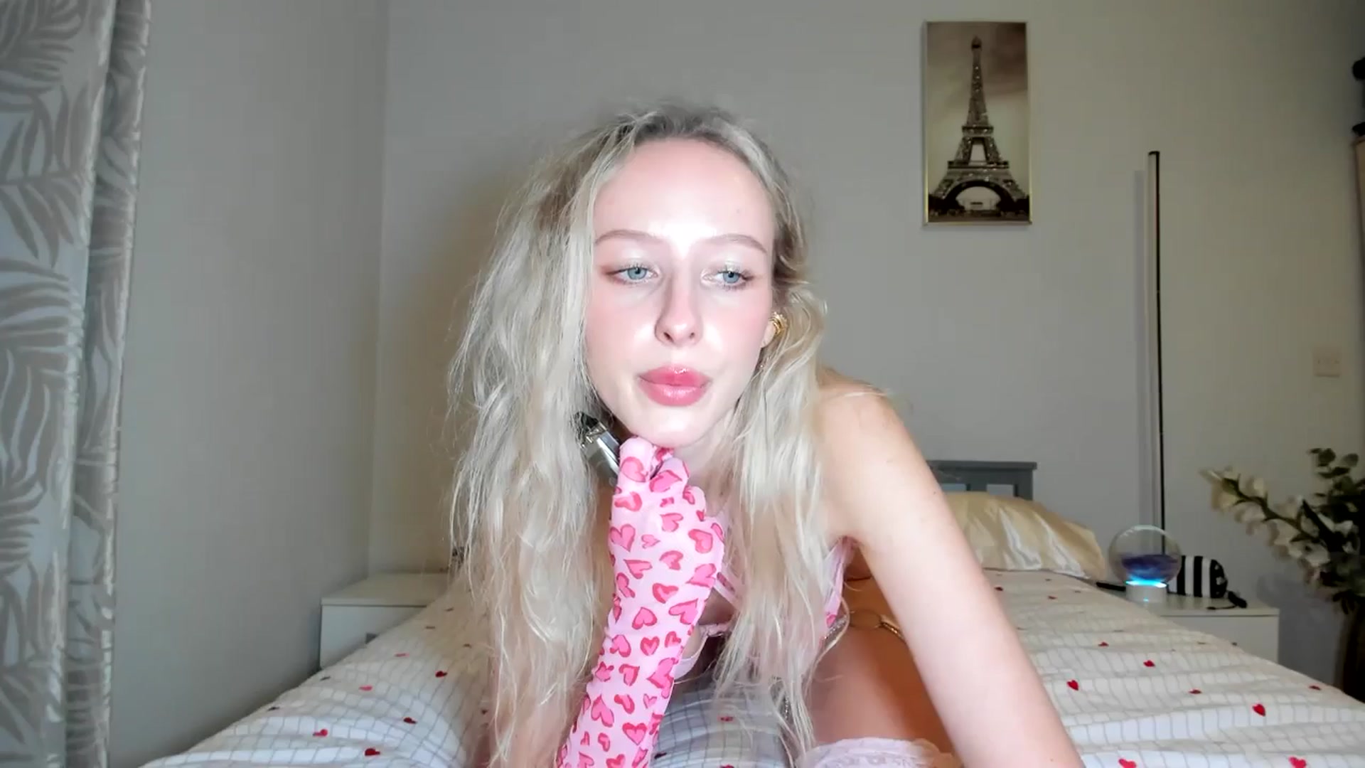 Gallery image thumbnail from Lamantina's myfreecams stream on, 03/01/2026, 23:49 image 20 of 20