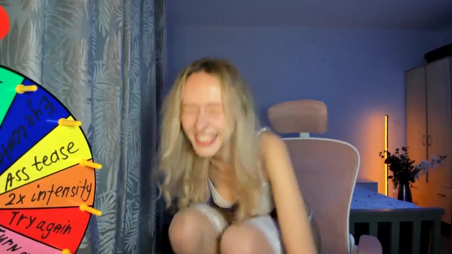 Gallery image thumbnail from Lamantina's myfreecams stream on, 03/16/2026, 24:00 image 9 of 20
