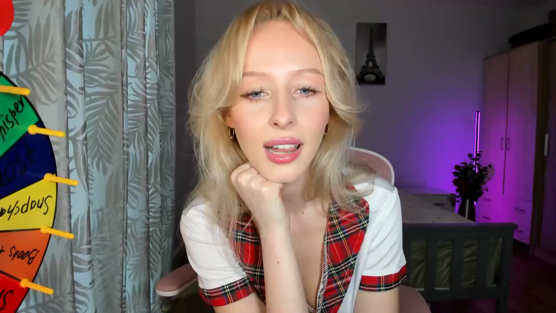 Gallery image thumbnail from Lamantina's myfreecams stream on, 05/02/2026, 18:52 image 12 of 20