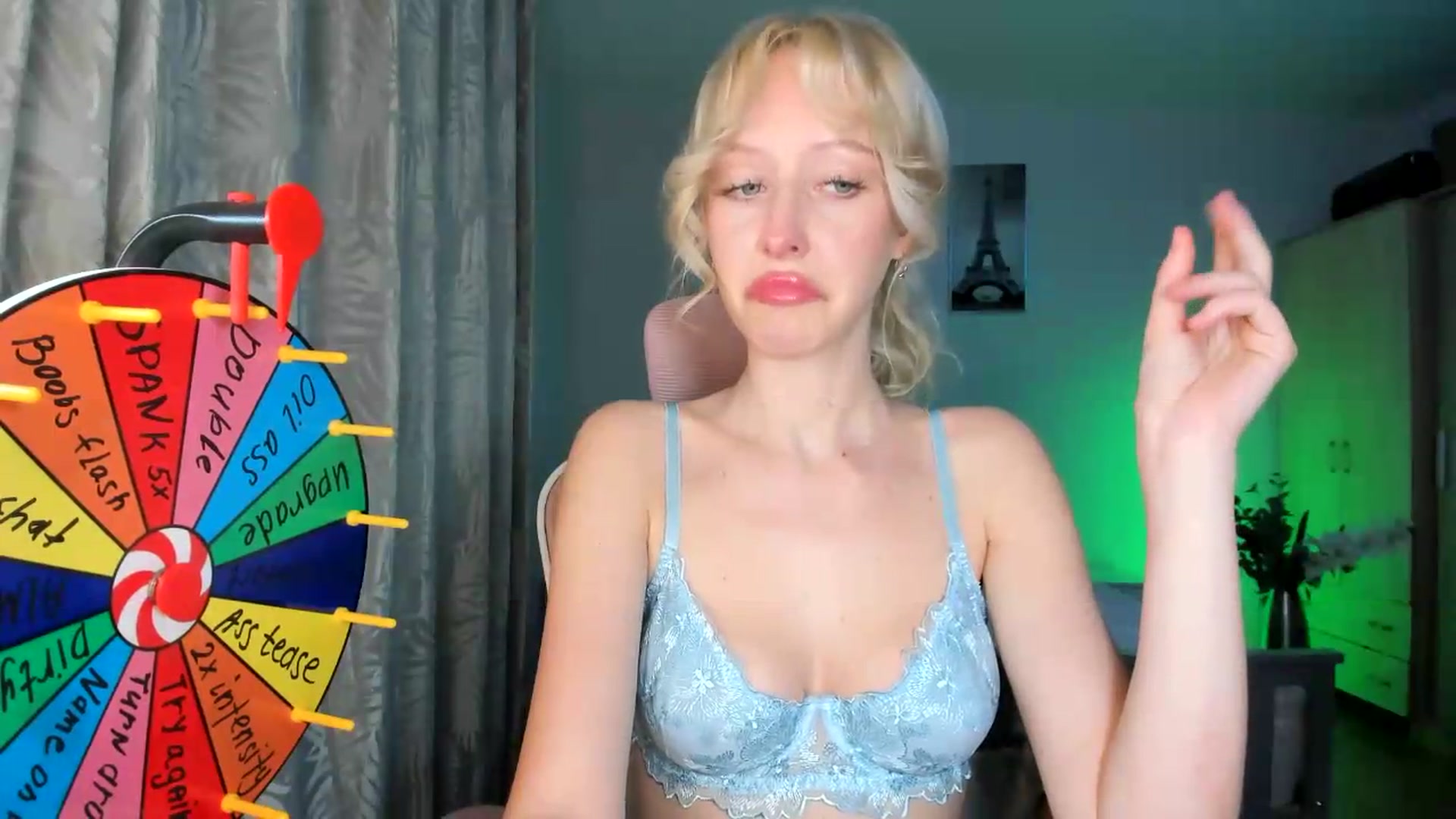 Gallery image thumbnail from Lamantina's myfreecams stream on, 06/01/2026, 24:00 image 18 of 20