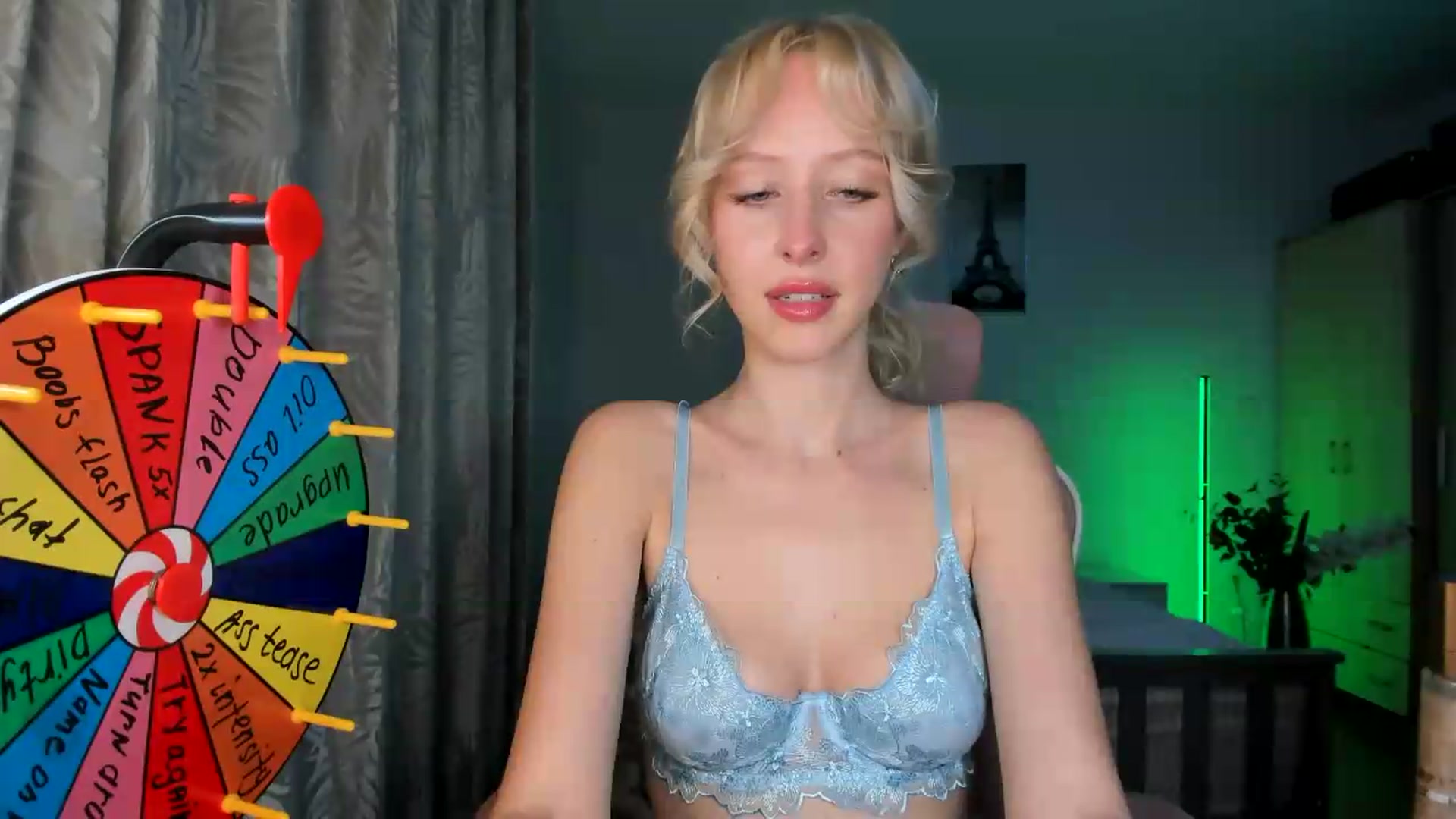 Gallery image thumbnail from Lamantina's myfreecams stream on, 06/01/2026, 24:00 image 16 of 20