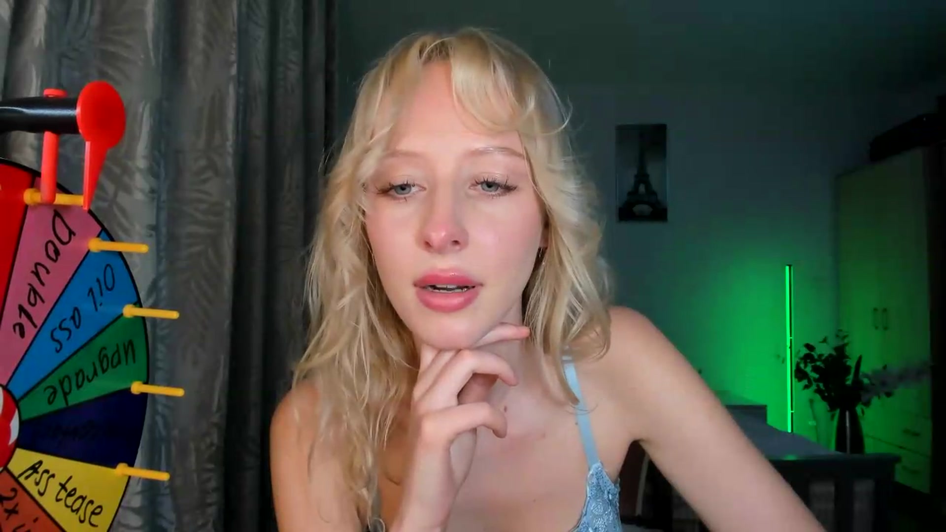 Gallery image thumbnail from Lamantina's myfreecams stream on, 06/01/2026, 01:31 image 19 of 20