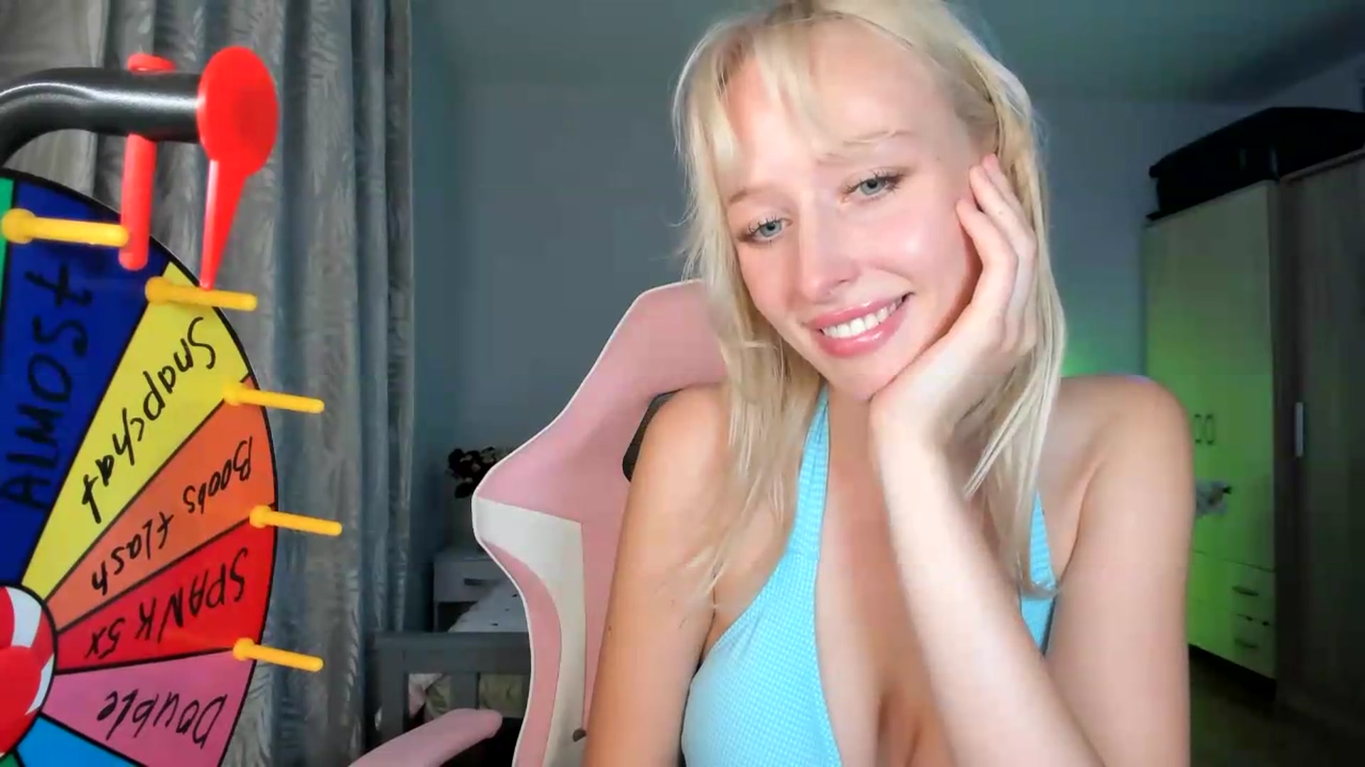 Gallery image thumbnail from Lamantina's myfreecams stream on, 07/05/2026, 23:56 image 19 of 20