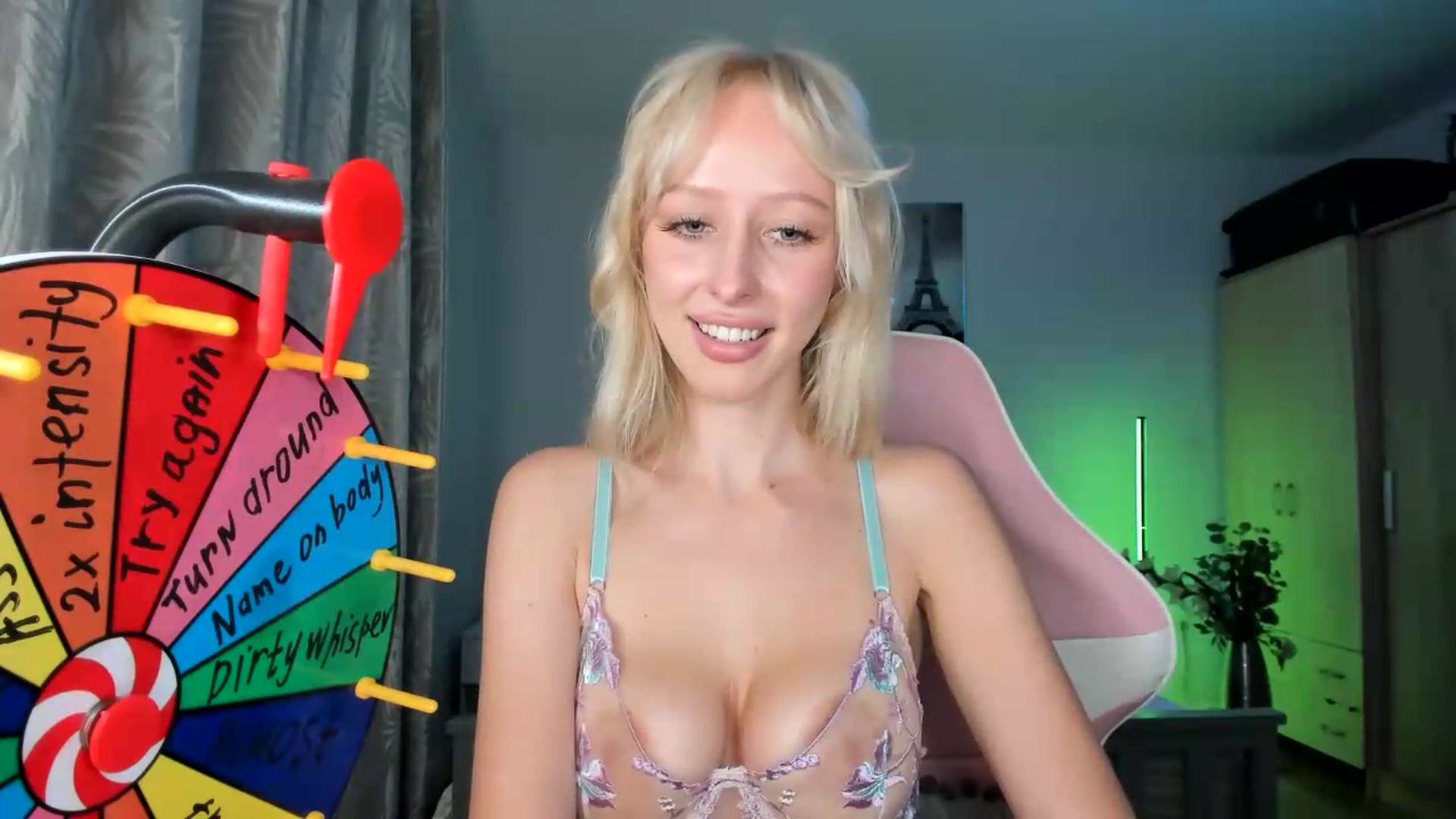 Gallery image thumbnail from Lamantina's myfreecams stream on, 07/06/2026, 23:55 image 16 of 20