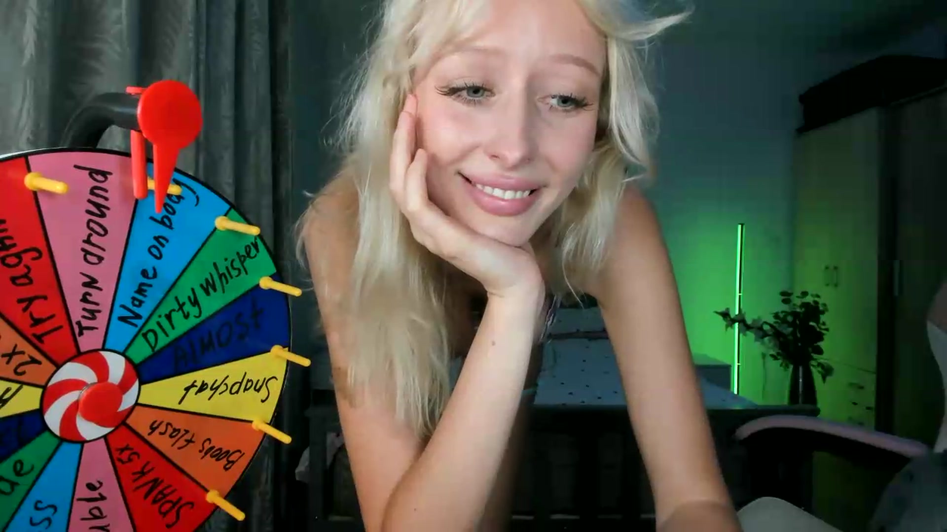 Gallery image thumbnail from Lamantina's myfreecams stream on, 07/06/2026, 23:55 image 20 of 20