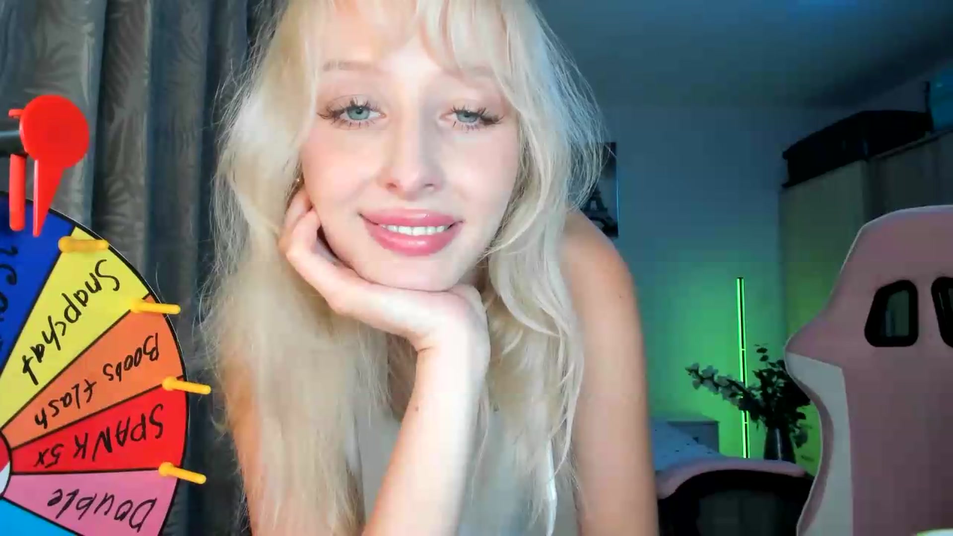 Gallery image thumbnail from Lamantina's myfreecams stream on, 07/19/2026, 23:49 image 13 of 20