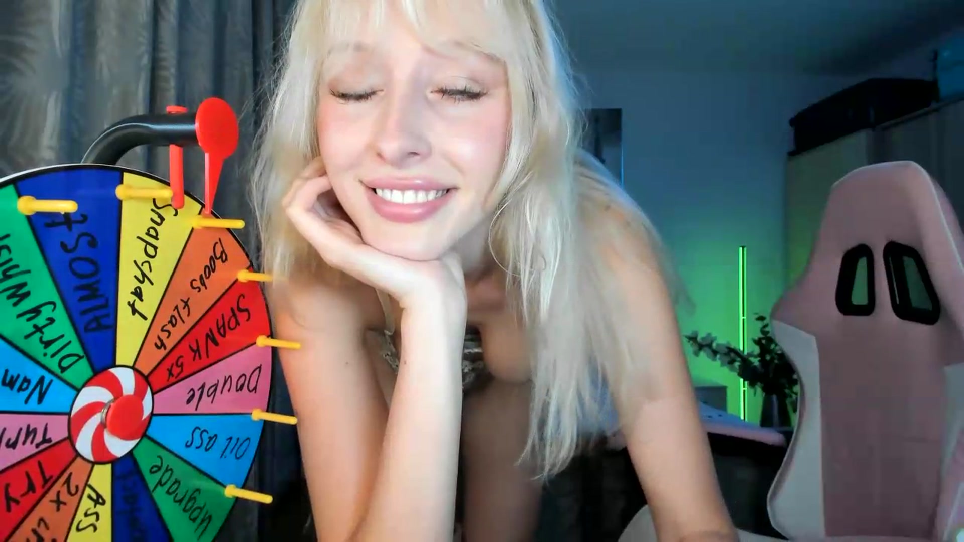 Gallery image thumbnail from Lamantina's myfreecams stream on, 07/20/2026, 23:00 image 16 of 20