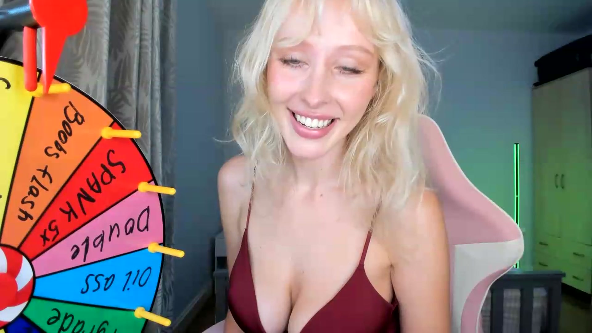 Gallery image thumbnail from Lamantina's myfreecams stream on, 07/28/2026, 23:35 image 8 of 20