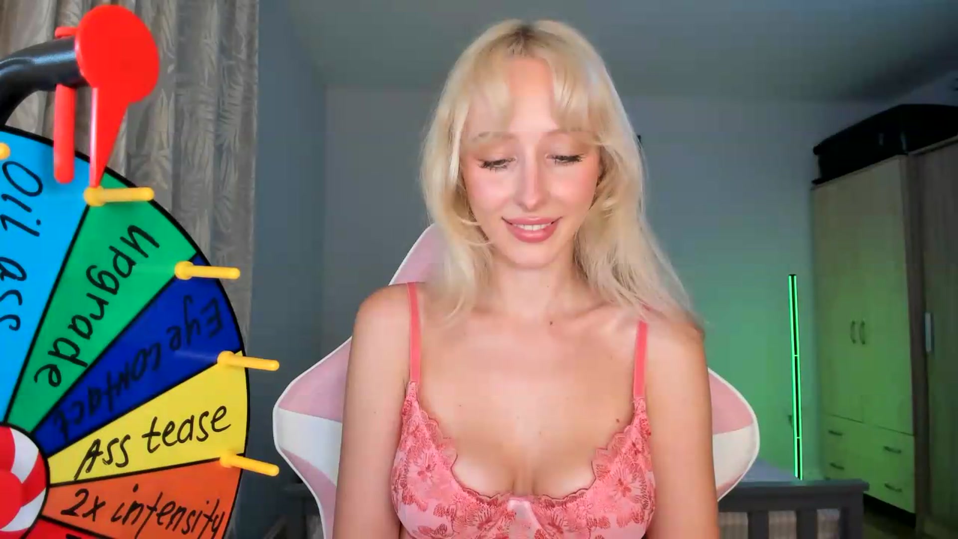 Gallery image thumbnail from Lamantina's myfreecams stream on, 07/29/2026, 22:50 image 6 of 20
