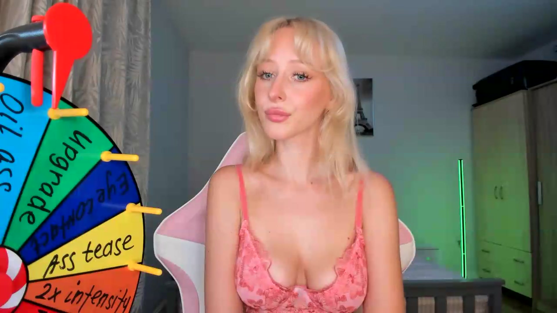 Gallery image thumbnail from Lamantina's myfreecams stream on, 07/29/2026, 22:50 image 4 of 20