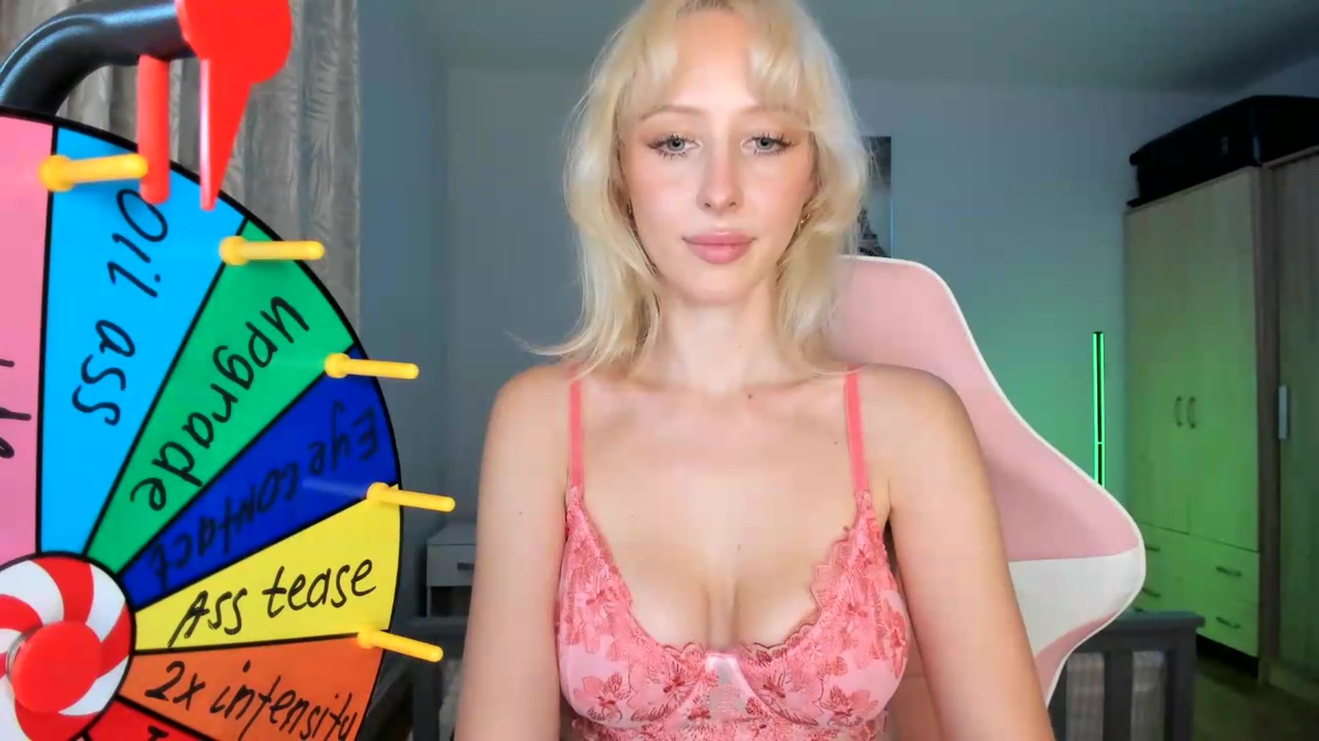 Gallery image thumbnail from Lamantina's myfreecams stream on, 07/29/2026, 22:50 image 17 of 20