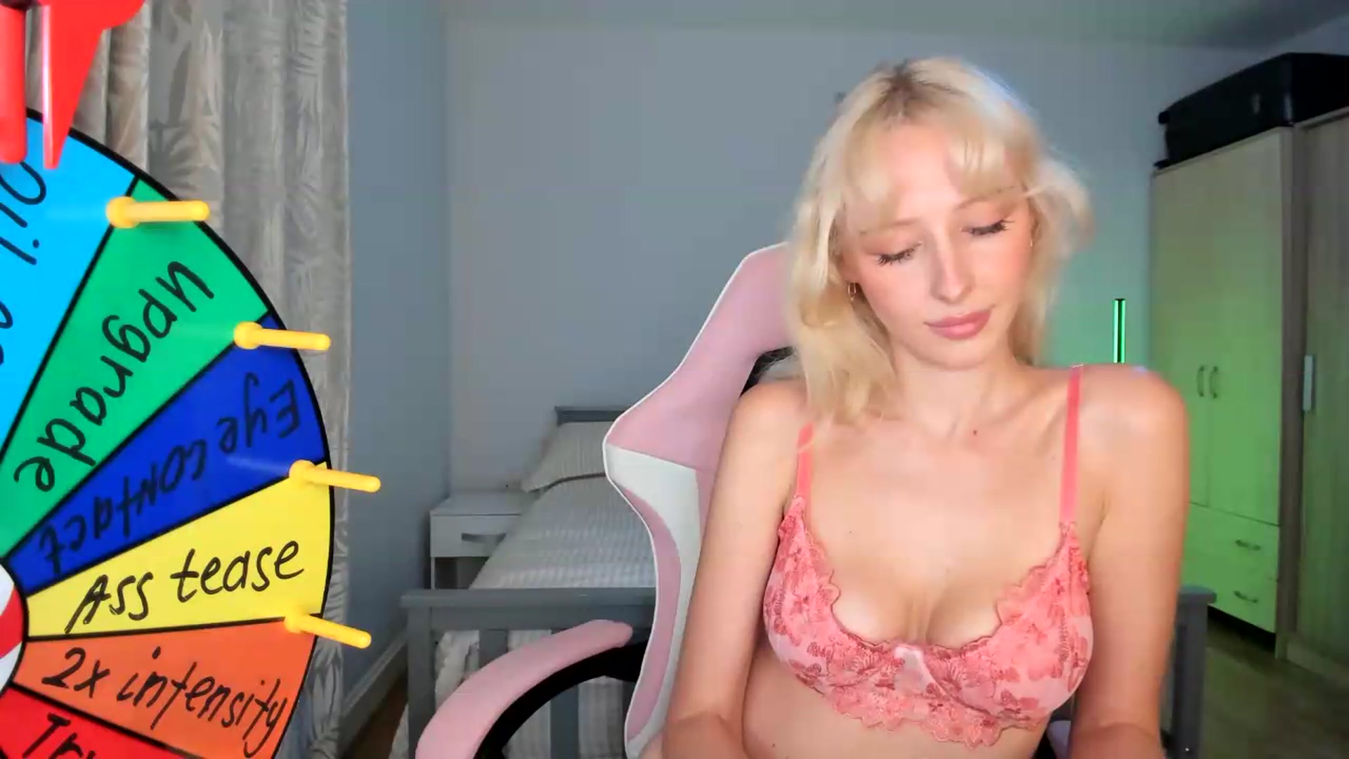 Gallery image thumbnail from Lamantina's myfreecams stream on, 07/29/2026, 22:50 image 10 of 20