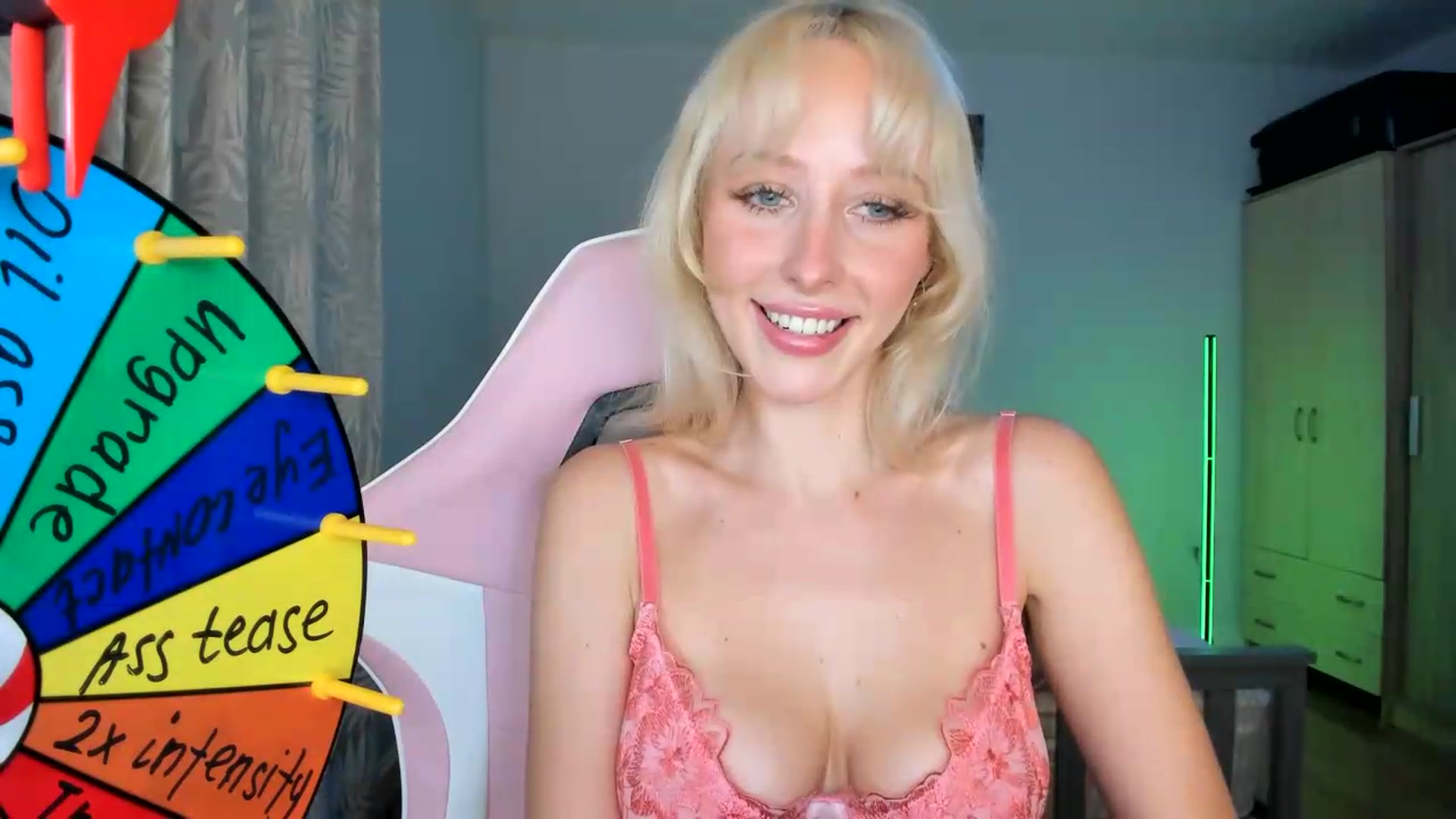 Gallery image thumbnail from Lamantina's myfreecams stream on, 07/29/2026, 22:50 image 2 of 20