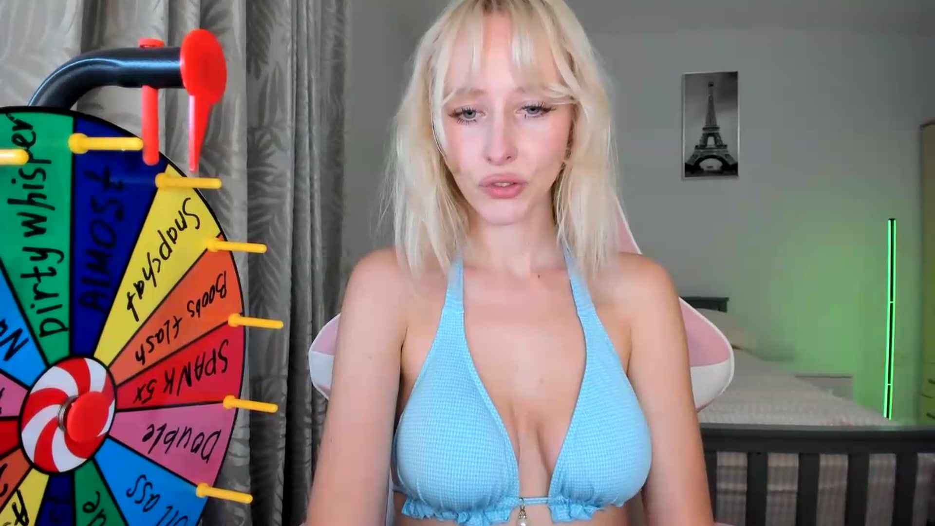 Gallery image thumbnail from Lamantina's myfreecams stream on, 08/01/2026, 24:03 image 16 of 20