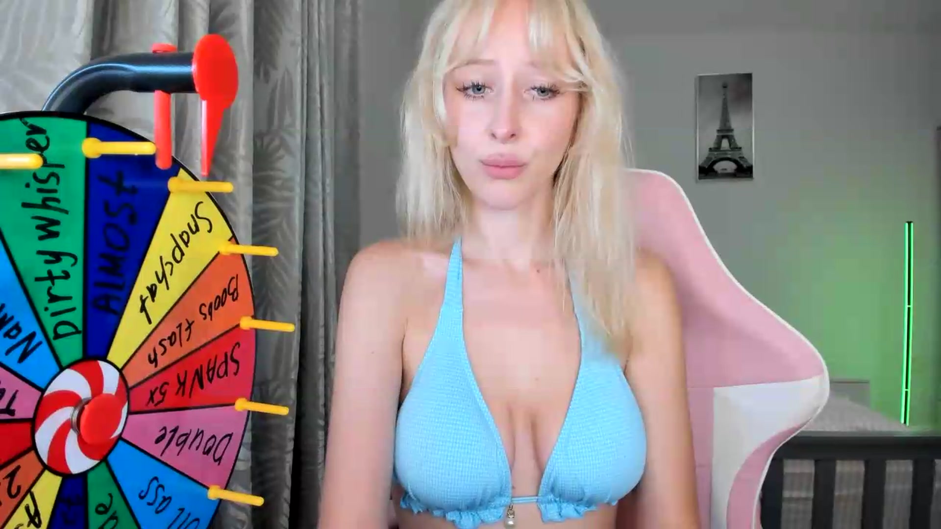 Gallery image thumbnail from Lamantina's myfreecams stream on, 08/01/2026, 24:03 image 13 of 20