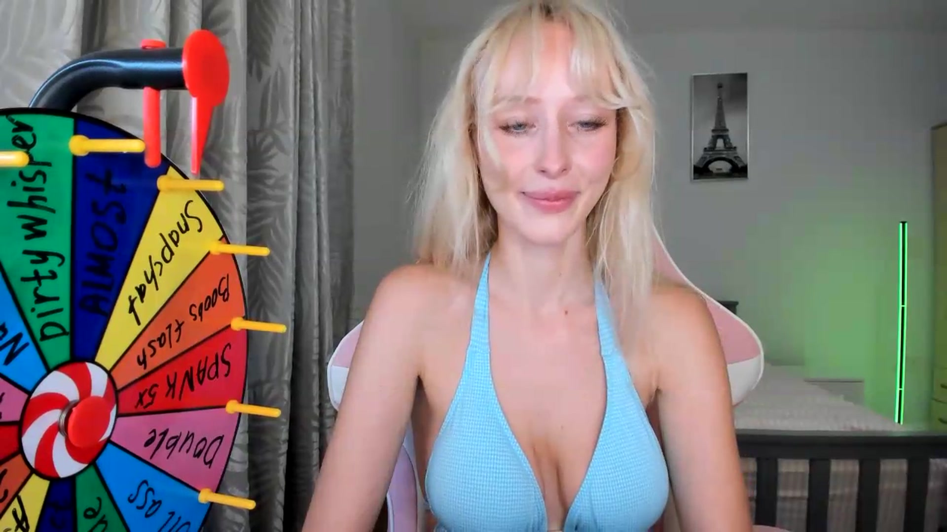 Gallery image thumbnail from Lamantina's myfreecams stream on, 08/01/2026, 24:03 image 17 of 20