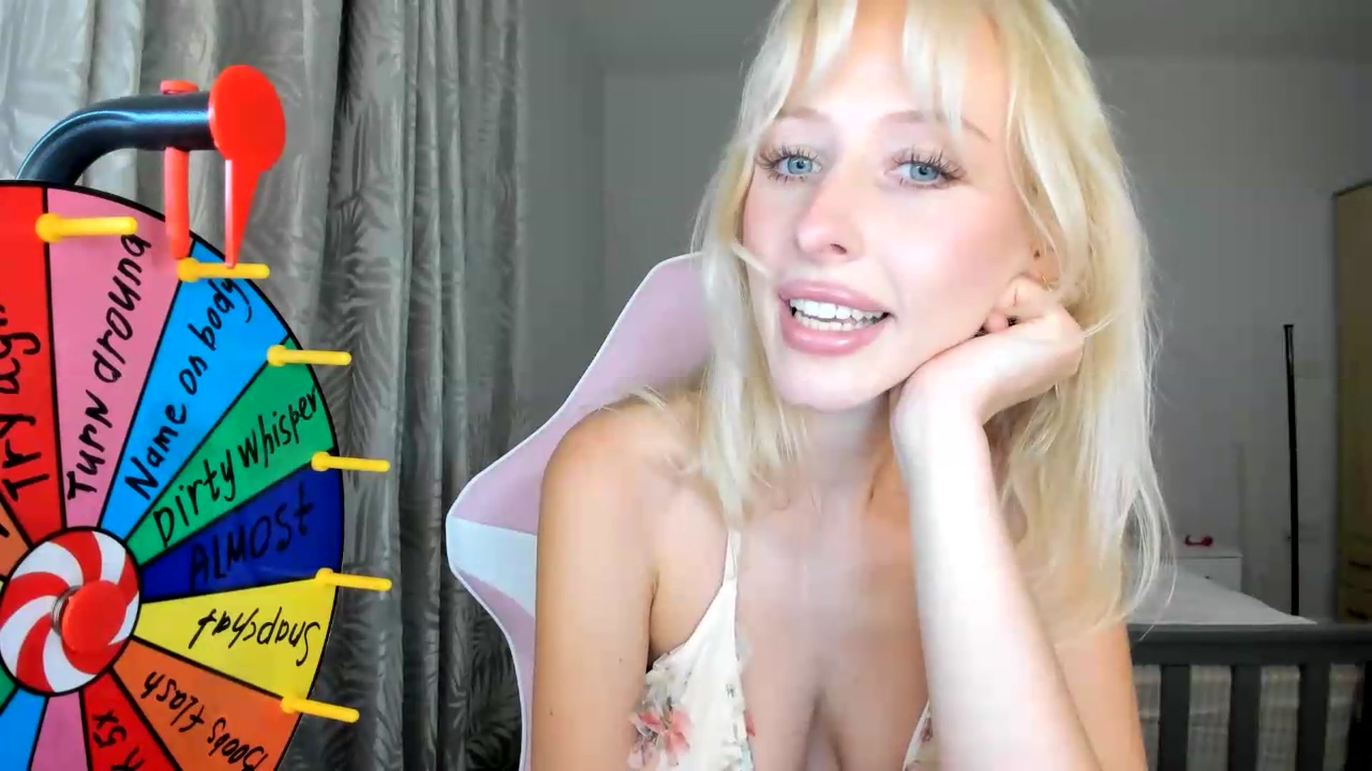 Gallery image thumbnail from Lamantina's myfreecams stream on, 08/01/2026, 22:40 image 2 of 20