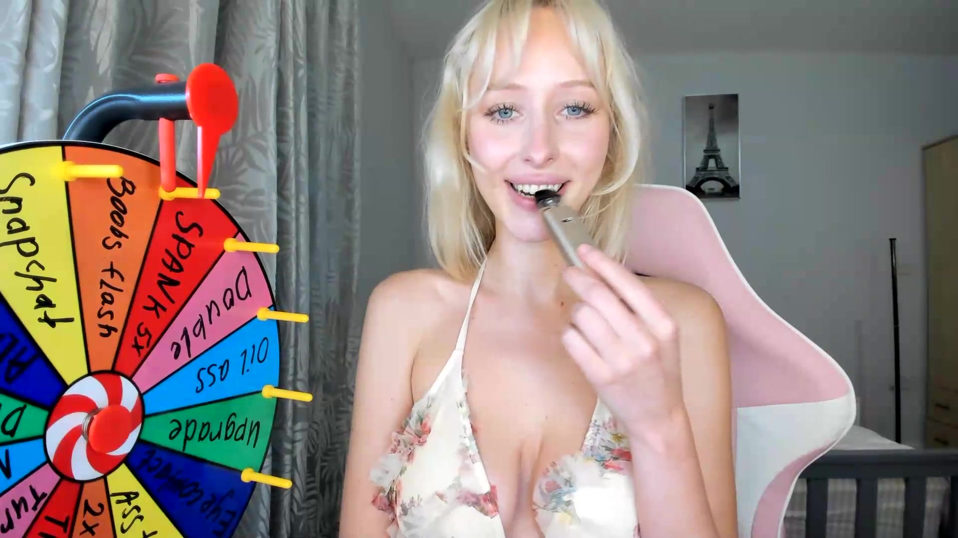 Gallery image thumbnail from Lamantina's myfreecams stream on, 08/02/2026, 02:33 image 12 of 20
