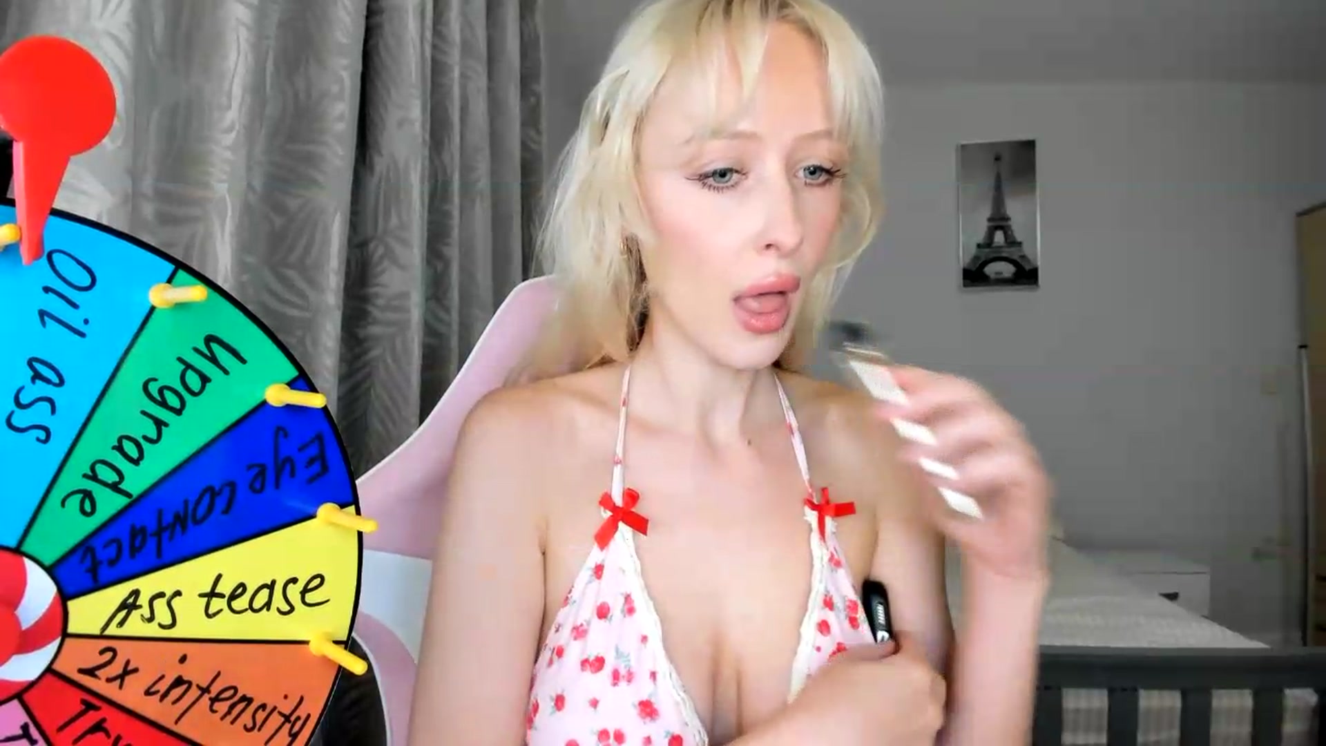 Gallery image thumbnail from Lamantina's myfreecams stream on, 08/02/2026, 22:47 image 13 of 20