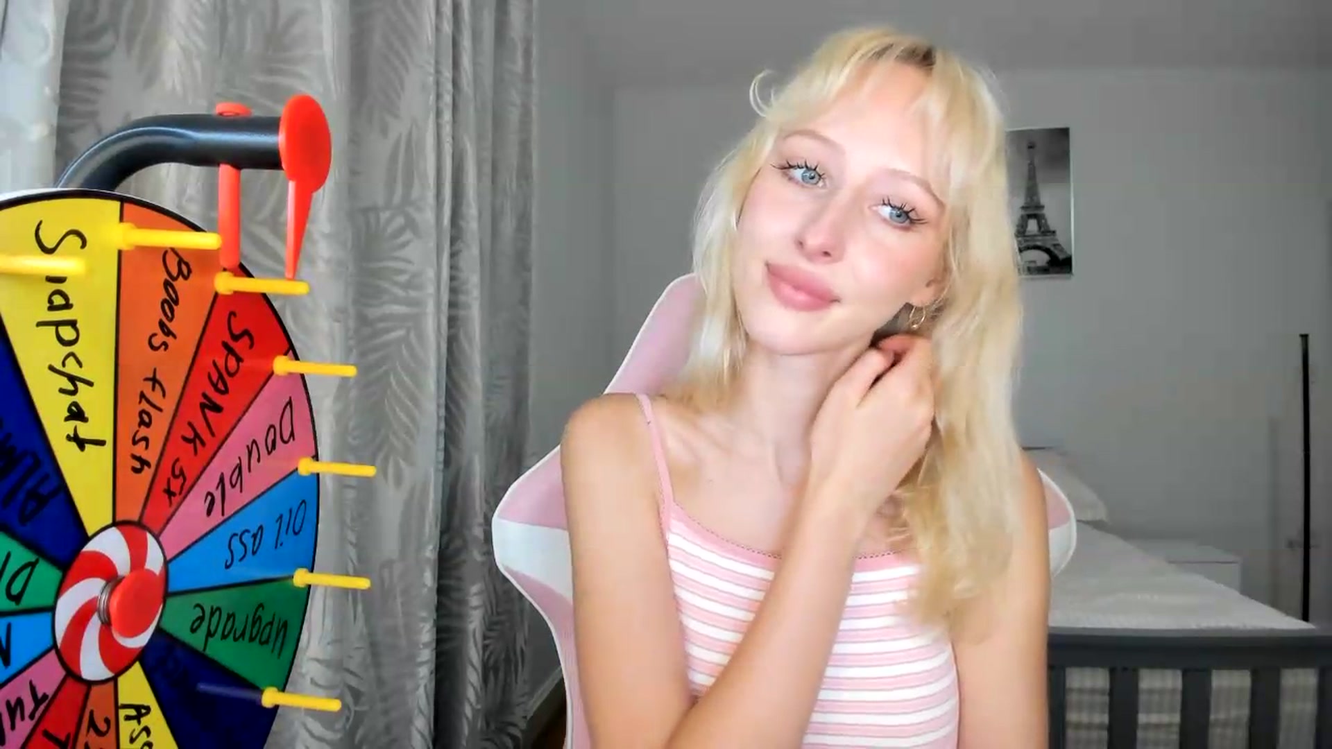 Gallery image thumbnail from Lamantina's myfreecams stream on, 08/05/2026, 24:05 image 10 of 20