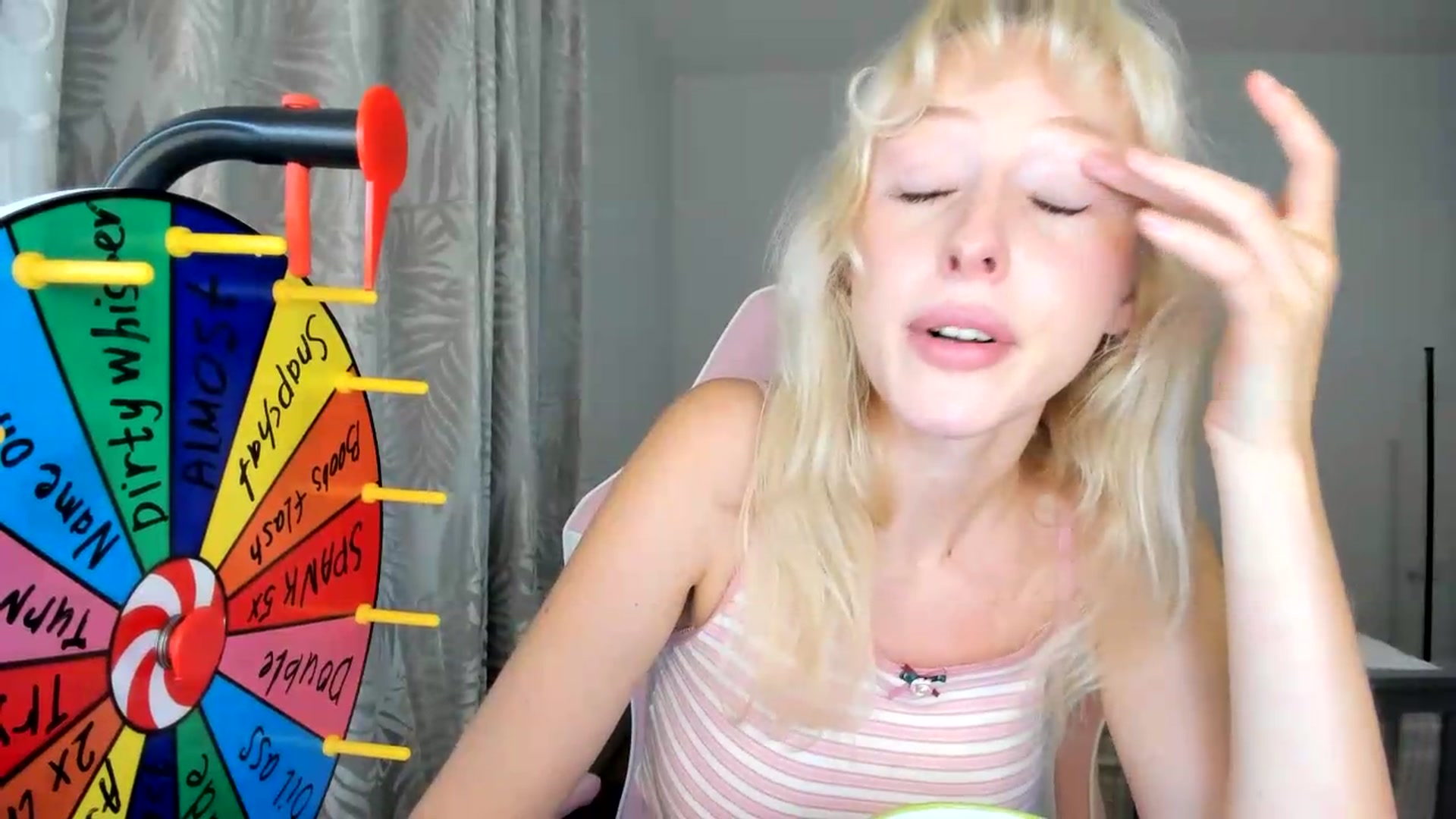Gallery image thumbnail from Lamantina's myfreecams stream on, 08/05/2026, 24:05 image 19 of 20