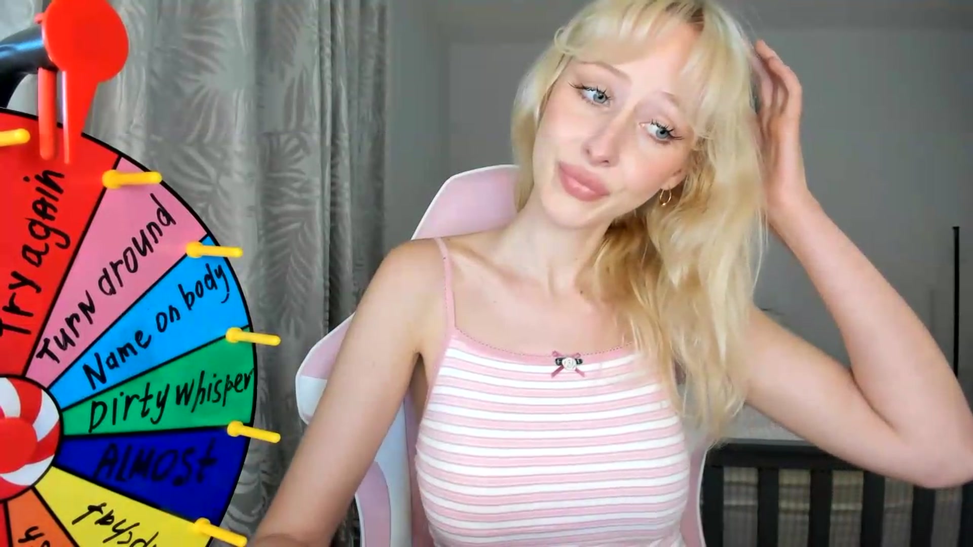Gallery image thumbnail from Lamantina's myfreecams stream on, 08/05/2026, 24:05 image 8 of 20