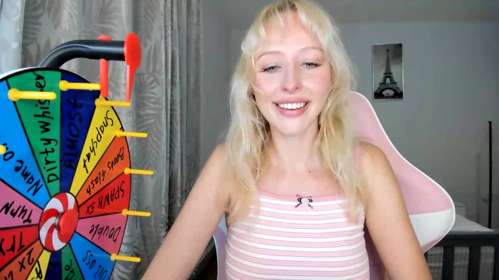 Gallery image thumbnail from Lamantina's myfreecams stream on, 08/05/2026, 01:00 image 17 of 20