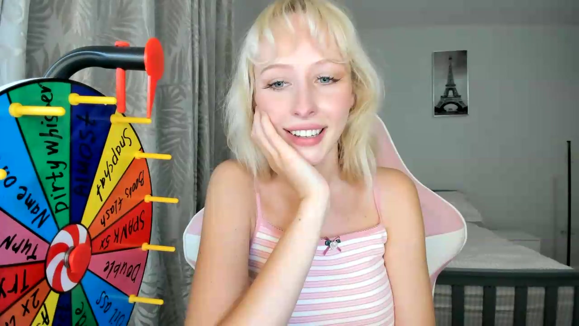 Gallery image thumbnail from Lamantina's myfreecams stream on, 08/05/2026, 01:00 image 7 of 20