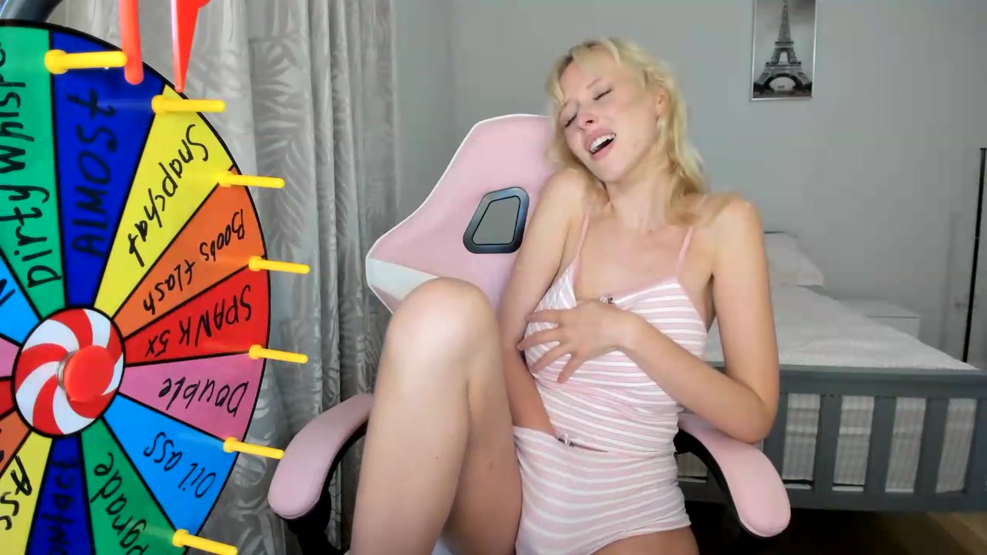 Gallery image thumbnail from Lamantina's myfreecams stream on, 08/05/2026, 02:07 image 9 of 20