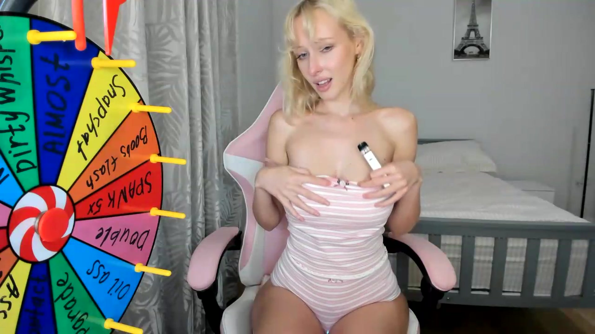Gallery image thumbnail from Lamantina's myfreecams stream on, 08/05/2026, 02:07 image 10 of 20