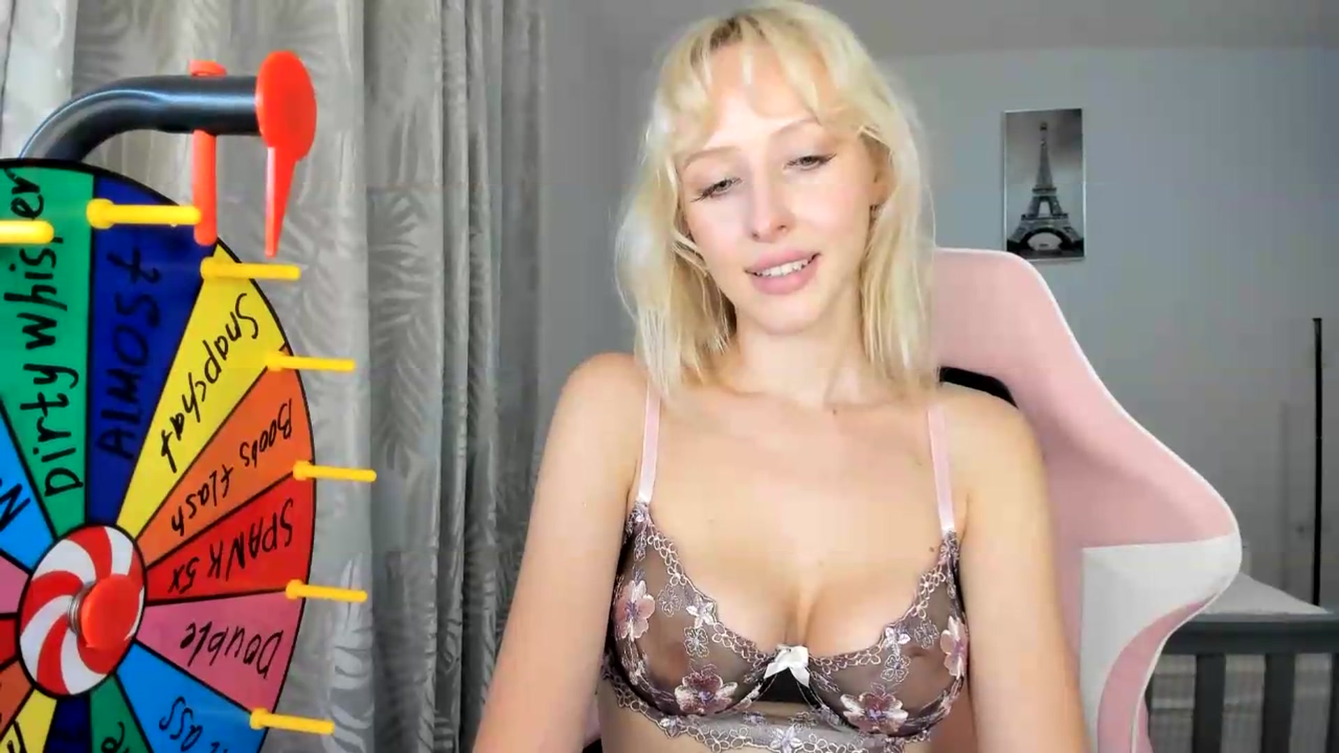 Gallery image thumbnail from Lamantina's myfreecams stream on, 08/05/2026, 02:35 image 14 of 20