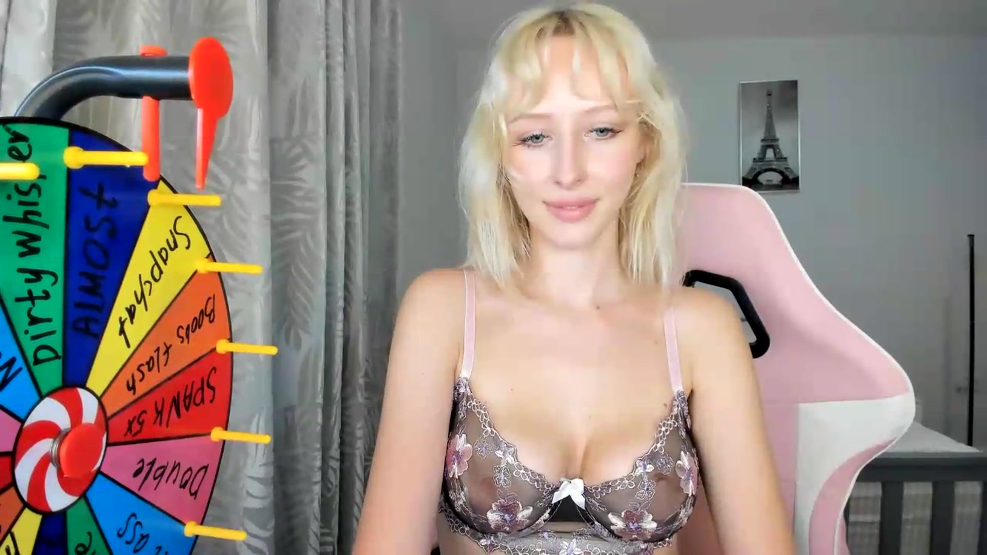 Gallery image thumbnail from Lamantina's myfreecams stream on, 08/05/2026, 02:35 image 16 of 20