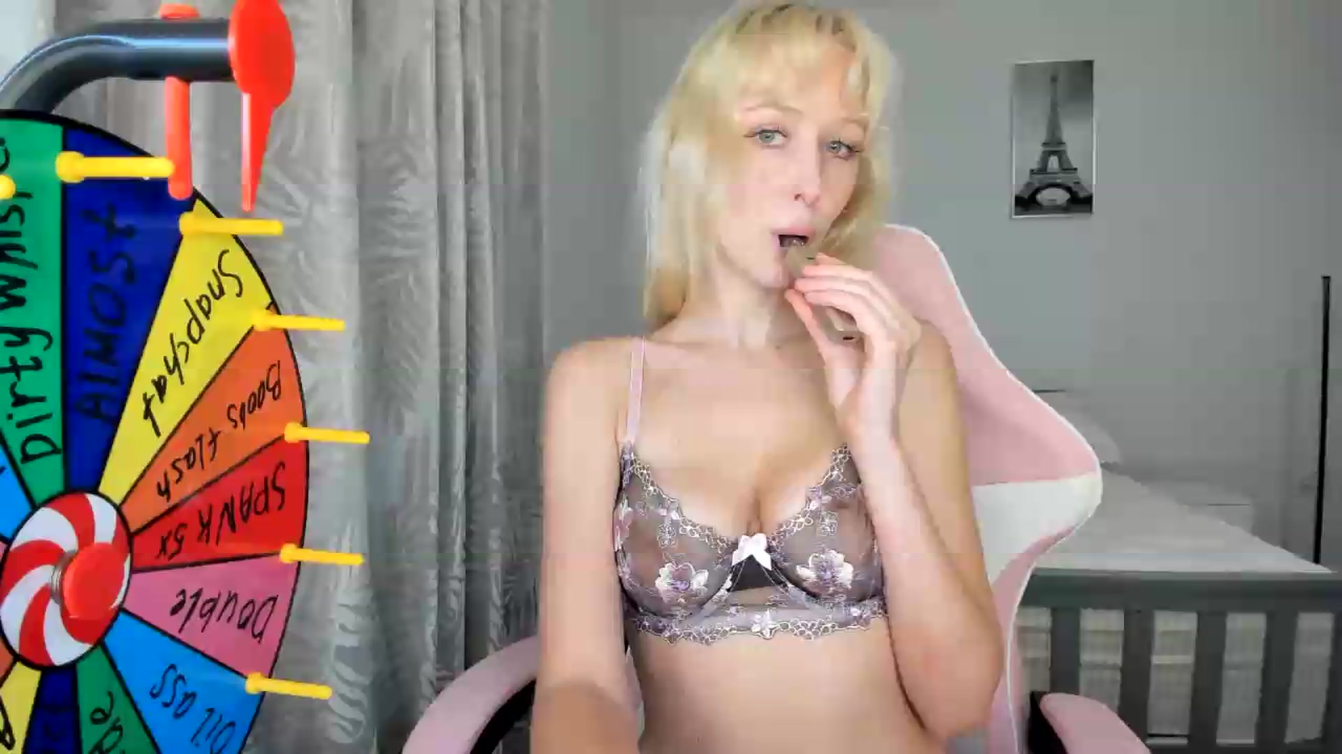 Gallery image thumbnail from Lamantina's myfreecams stream on, 08/05/2026, 02:35 image 1 of 20