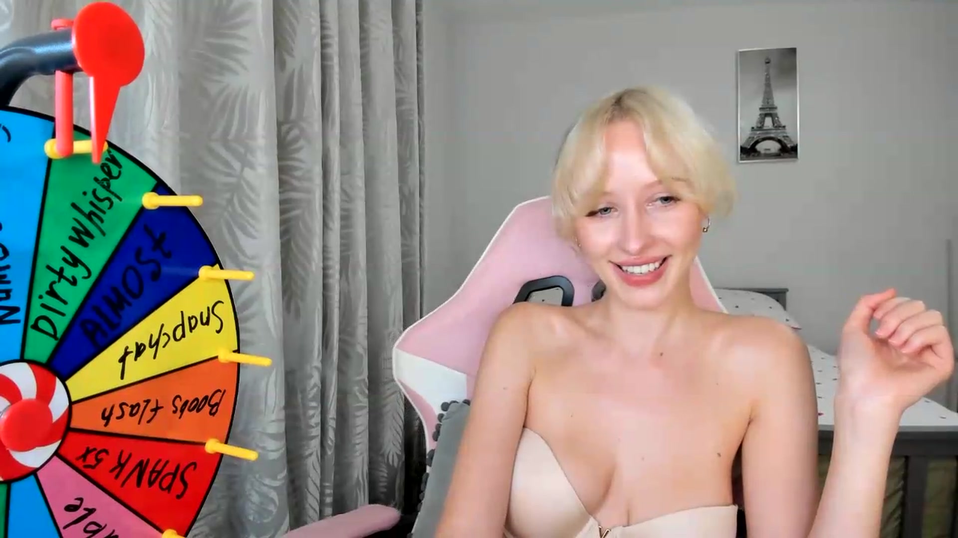 Gallery image thumbnail from Lamantina's myfreecams stream on, 08/29/2026, 01:18 image 15 of 20