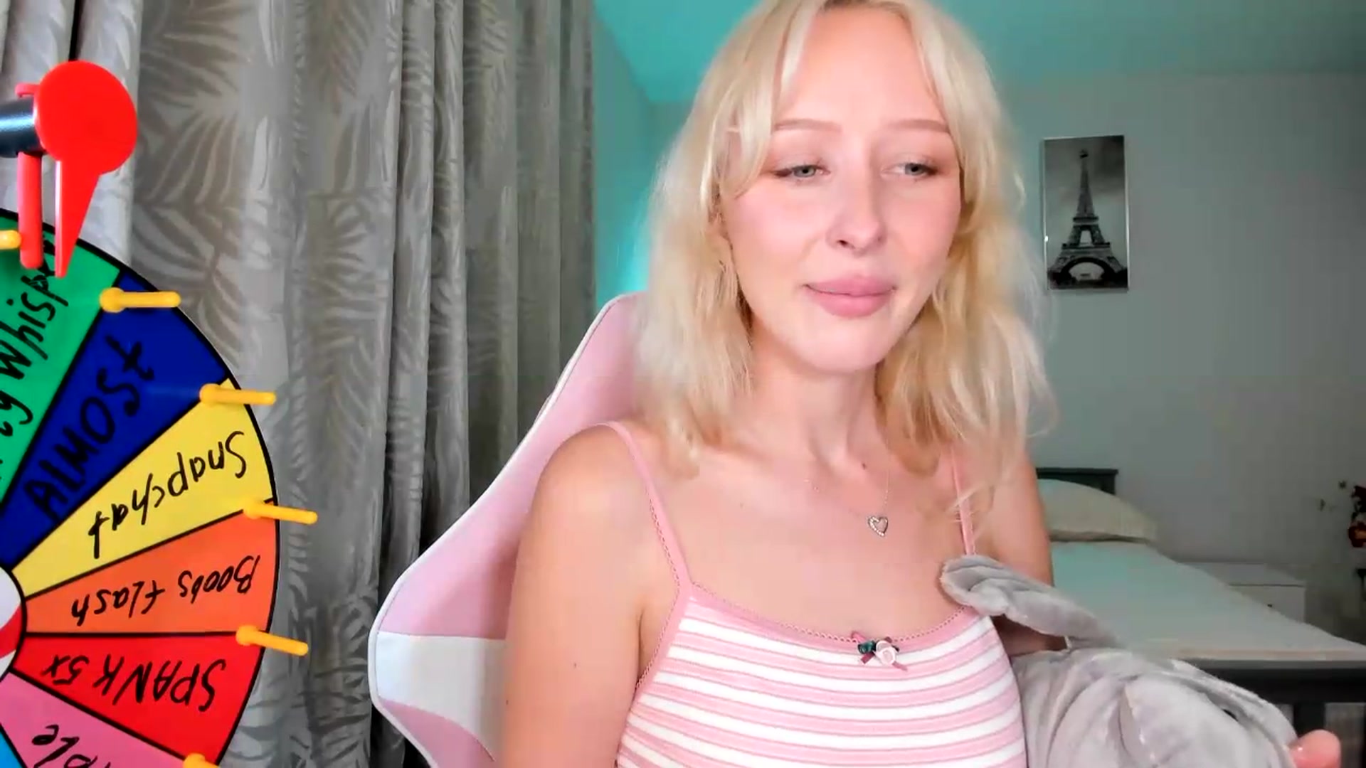 Gallery image thumbnail from Lamantina's myfreecams stream on, 09/05/2026, 23:14 image 7 of 20